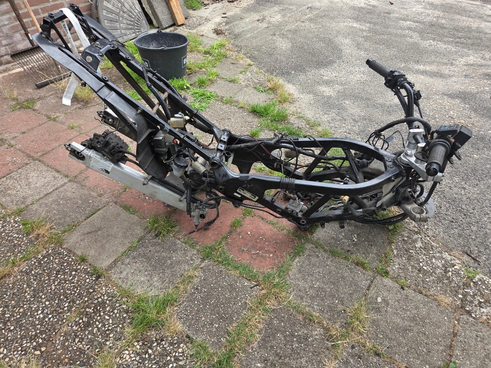 Honda varadero 1000xl frame met kenteken, Ophalen
