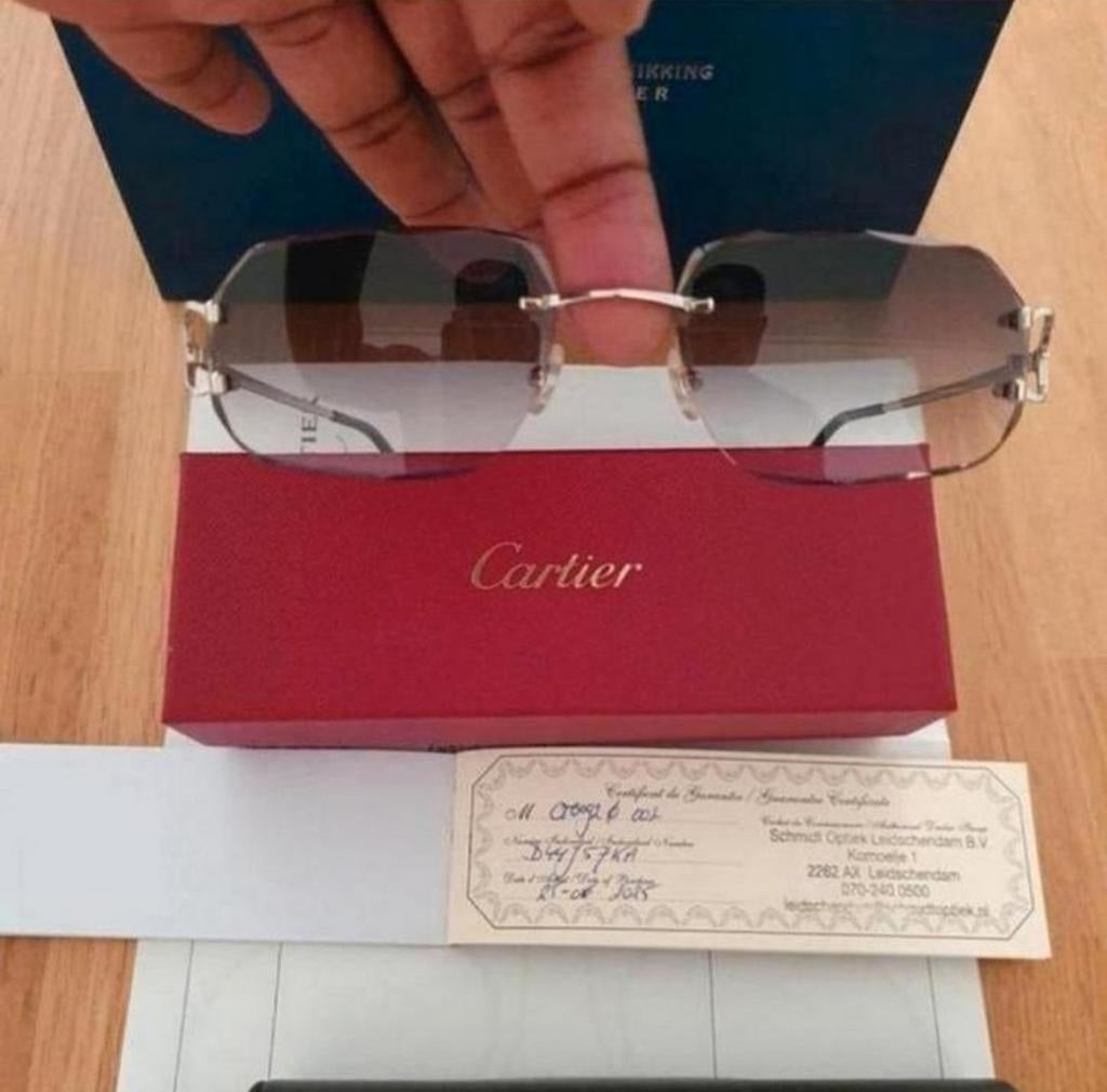 Cartier piccadilly full set dita louis vuitton rayban, Overige merken, Zonnebril, Zwart, Ophalen of Verzenden