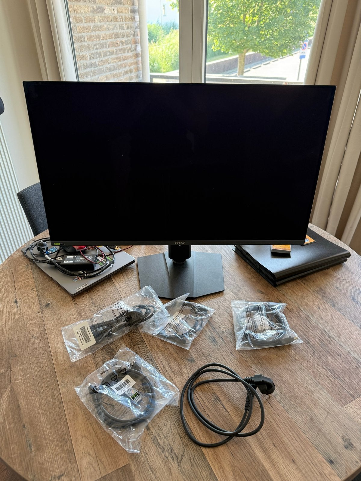 Defect MSI MPG 321 URX QD-OLED, Computers en Software, Monitoren, Minder dan 1 ms, Ultra HD (4K), Overige typen, 201 Hz of meer