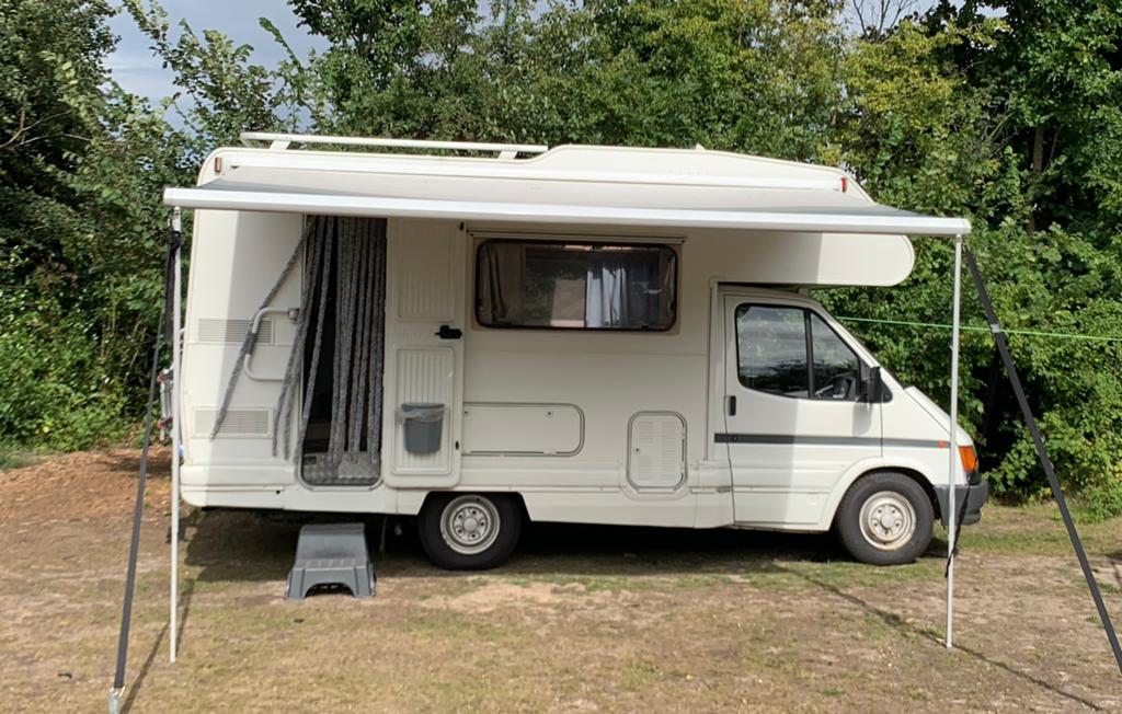 Ford 2,5 diesel bj 1994, met net interieur. En groot bed, Alkoof, Ford, 7 tot 12 maanden geleden, Tot en met 3