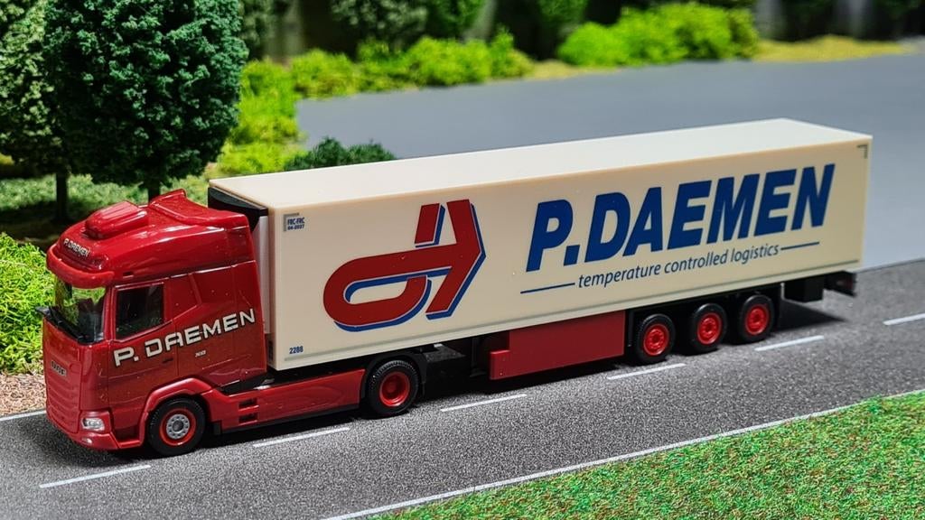 060 Herpa P.Daemen Daf XG koeloplegger, Ophalen of Verzenden, Nieuw, Bus of Vrachtwagen, Herpa