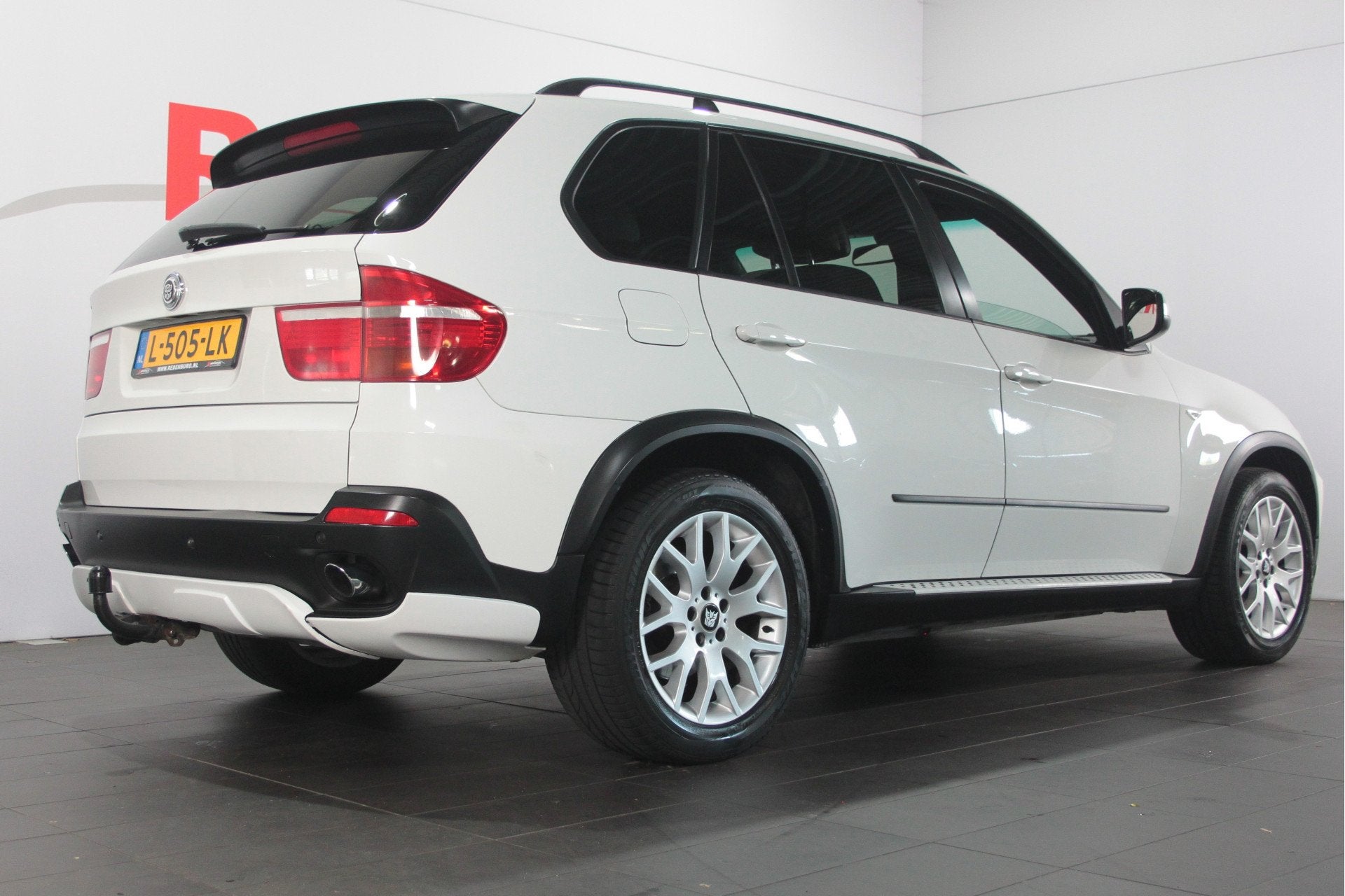 BMW X5 xDrive30i - Automaat - Navi / Stoelverw / Trekhaak, Auto's, Gebruikt, X5, 129 €/maand, Geïmporteerd