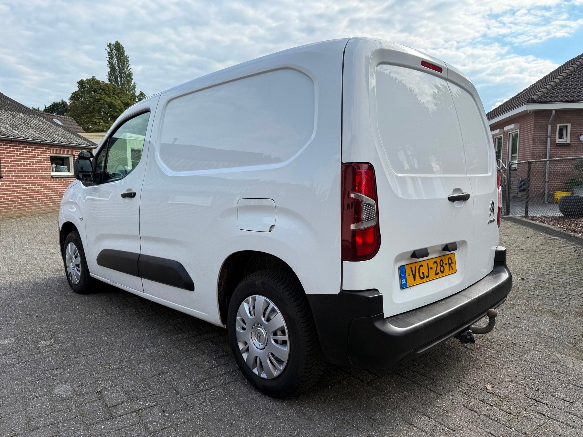 Citroen Berlingo 1.5 BlueHDI Club navi cruise airco, Voorwielaandrijving, 1350 kg, Gebruikt, 4 cilinders
