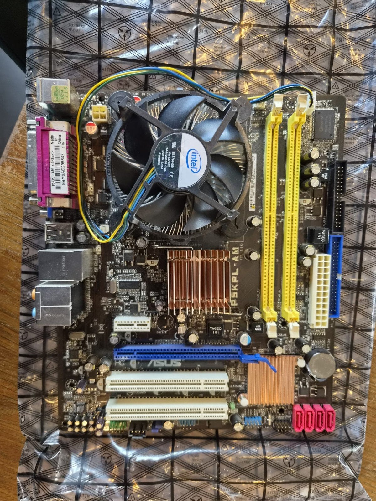 Asus P5KPL-AM Moederbord Desktop Computer, Computers en Software, Gebruikt, Micro ATX, Ophalen of Verzenden, DDR2