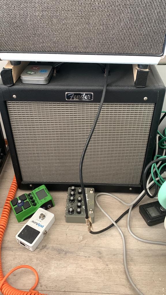 Fender blues jr, incl hoes…, Ophalen of Verzenden, Zo goed als nieuw, Minder dan 50 watt