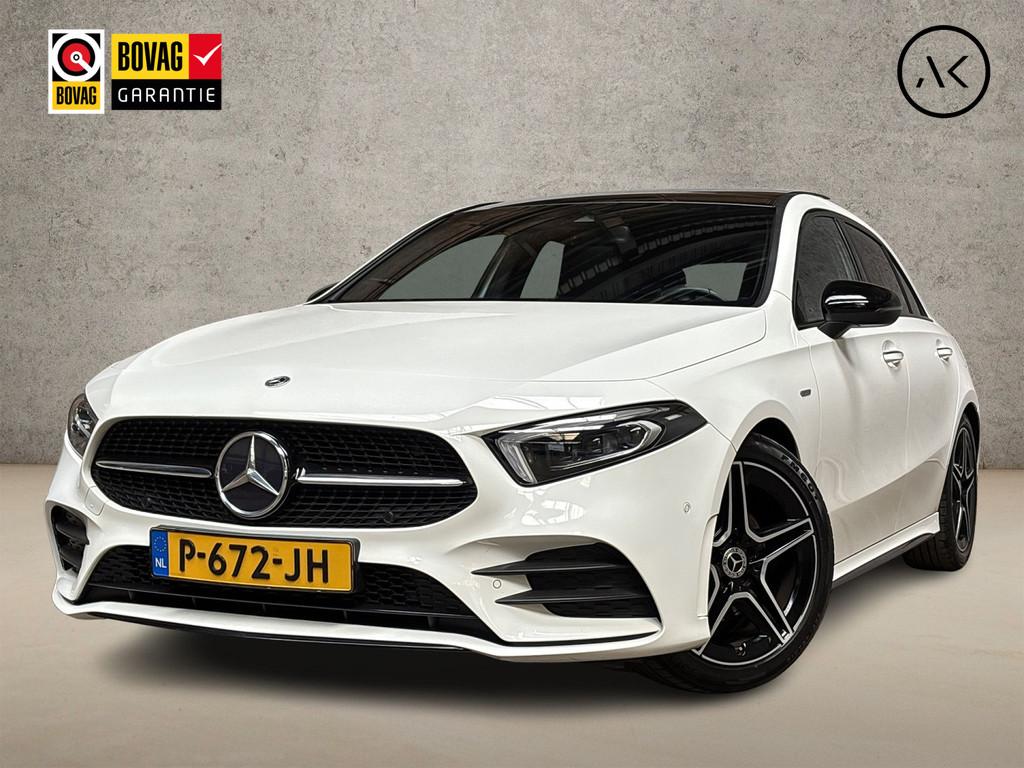 Mercedes-Benz A-Klasse 180 AMG Sport Automaat (SCHUIFDAK, SF, Auto's, Mercedes-Benz, 12 maanden, 136 pk, Gebruikt, 4 cilinders