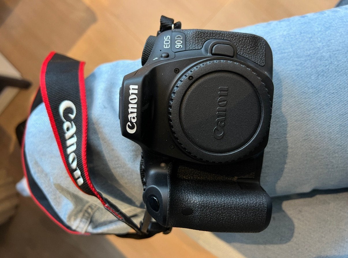 Spiksplinternieuwe Canon EOS 90D, 3 lenzen, tas & statief!, Audio, Tv en Foto, Canon, 32 megapixels, Ophalen of Verzenden, Zo goed als nieuw