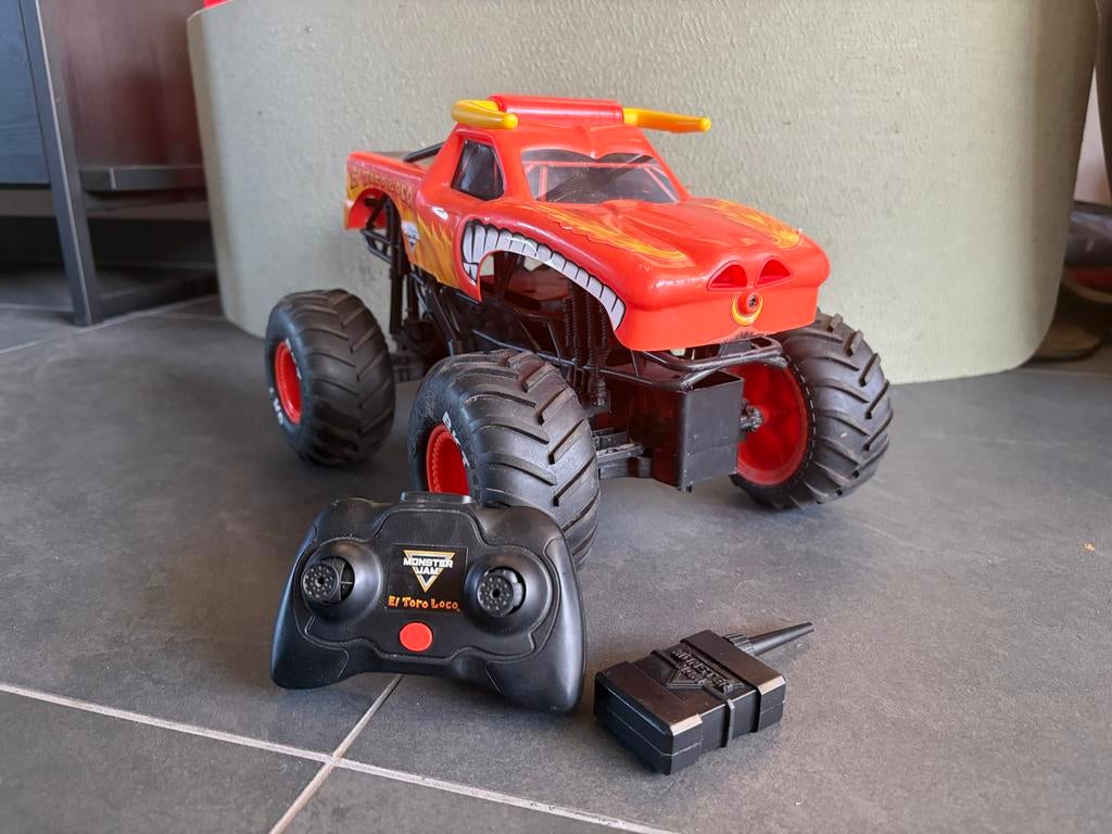El Torro RC Monstertruck met rookeffect - Zo goed als nieuw, Elektro, Auto offroad, Ophalen of Verzenden, Zo goed als nieuw