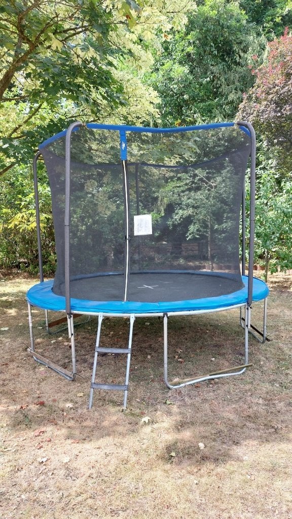 Trampoline 310 cm bijna nieuw!, Kinderen en Baby's, Speelgoed | Buiten | Trampolines, Ophalen, Zo goed als nieuw