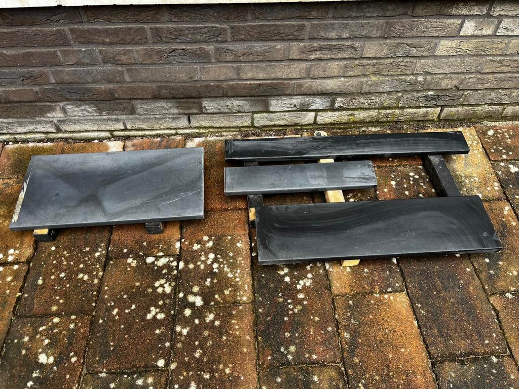 Vensterbank of plint, geperst steen., Doe-het-zelf en Verbouw, Plinten en Afwerking, Ophalen, Gebruikt, Minder dan 100 cm, Vensterbanken