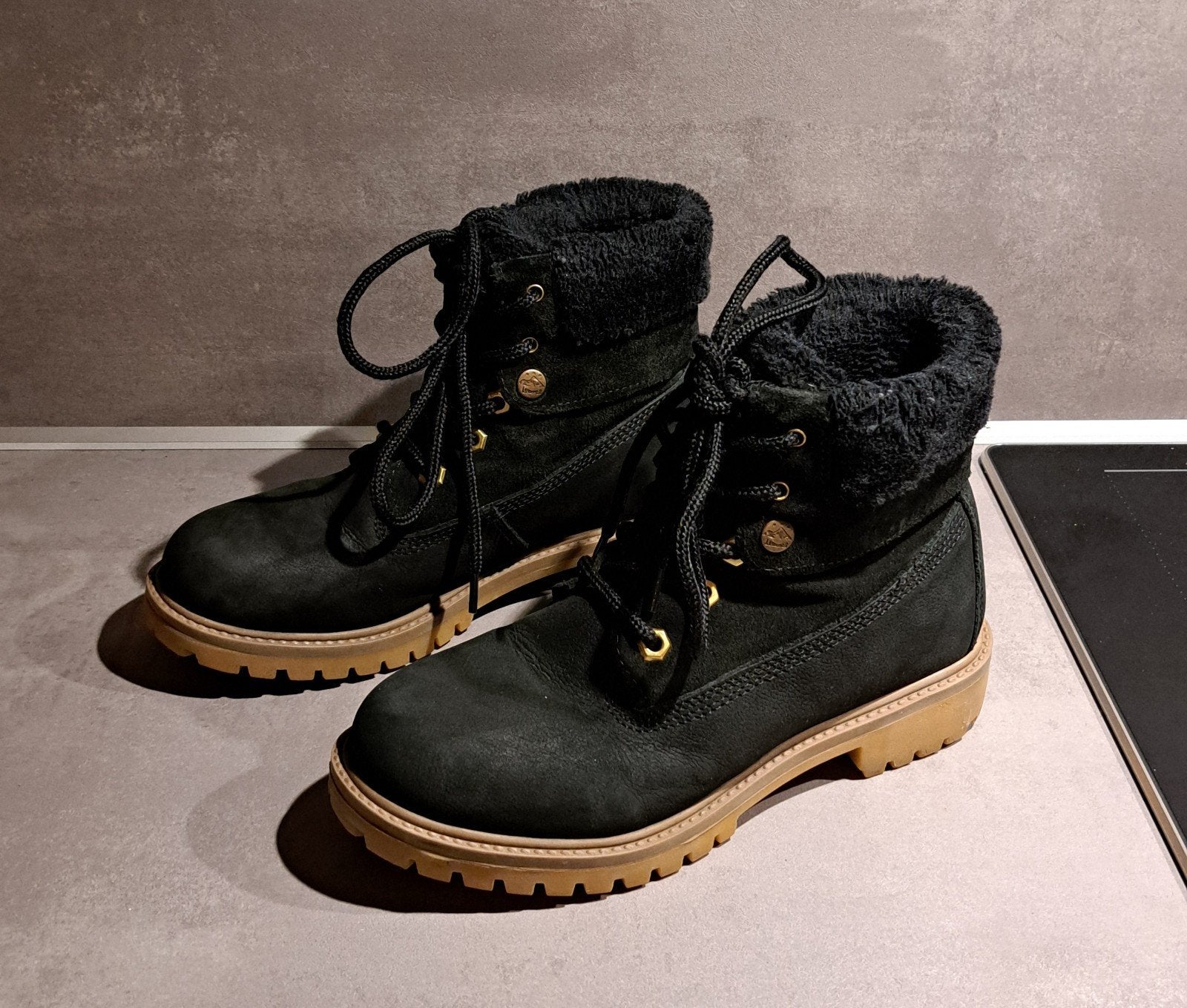Stoere zwarte Landrover schoen maat 38, Kleding | Dames, Schoenen, Ophalen of Verzenden, Gedragen, Zwart