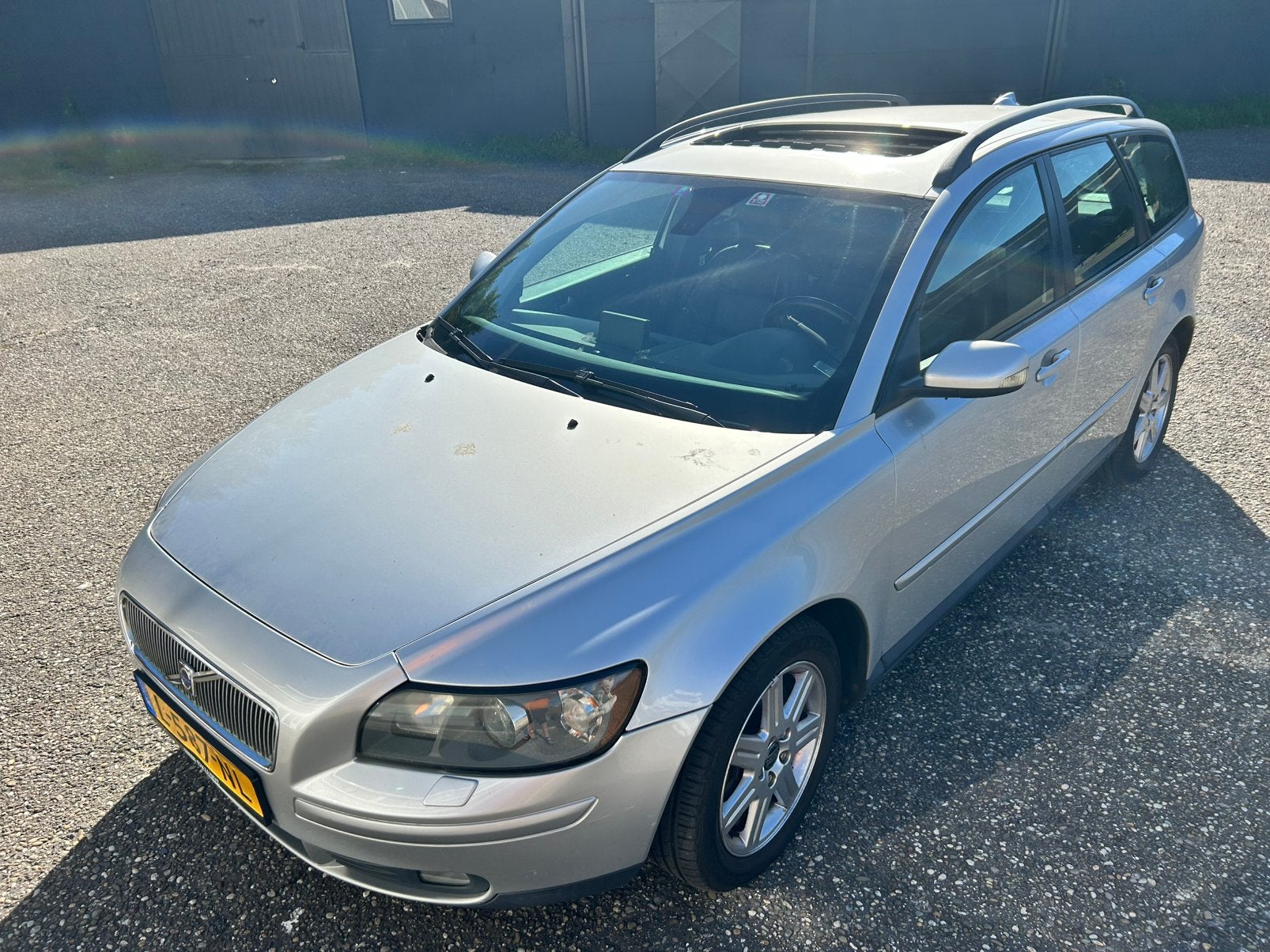 2.5 T5 AUT Leder+Verw Bi Xenon Winterset Leder Memor Dakje, Dealer onderhouden, Zwart, 2521 cc, V50