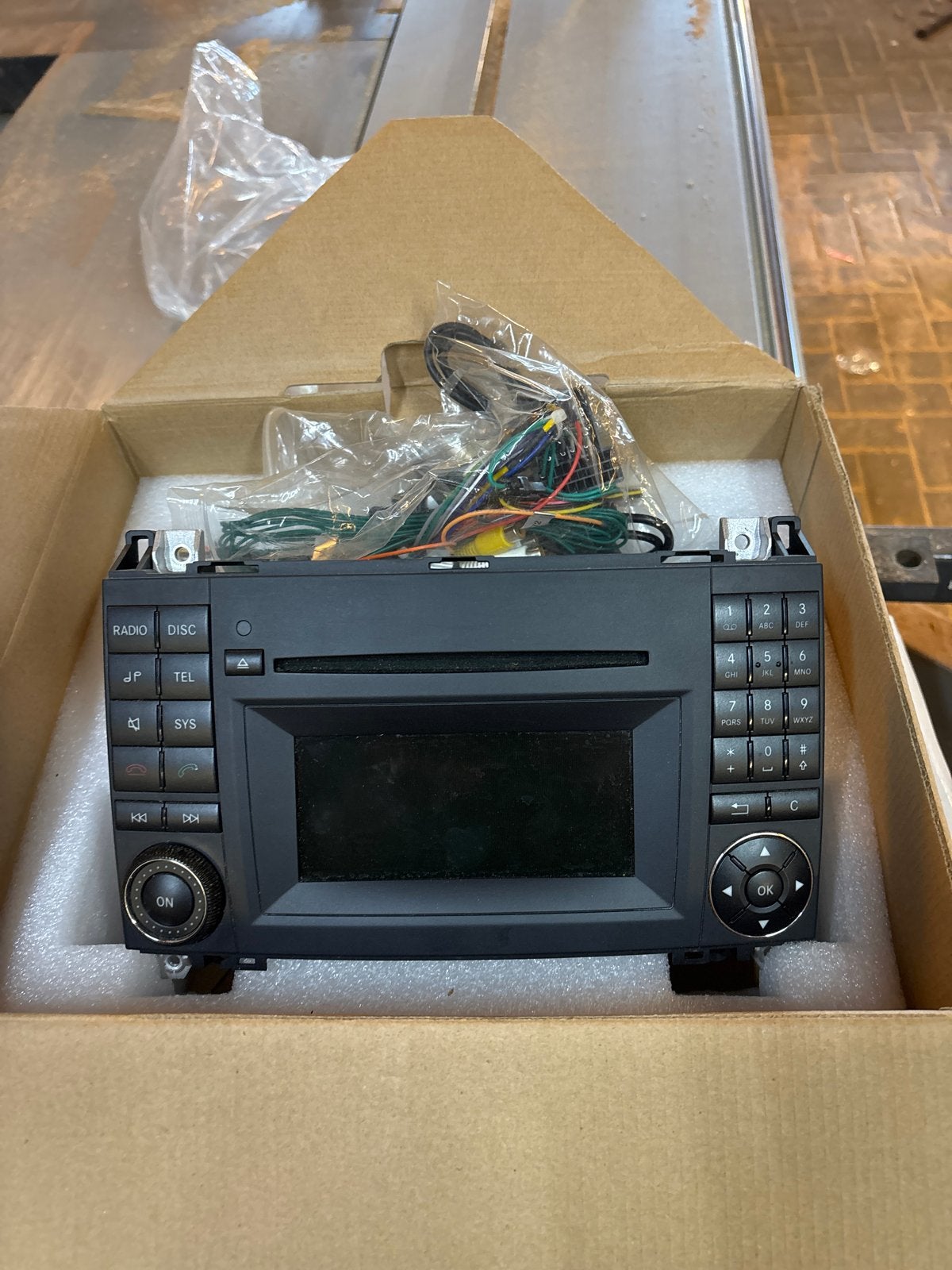 Mercedes-Benz Audio 20 CD-speler/radio MF2830, Ophalen of Verzenden, Gebruikt