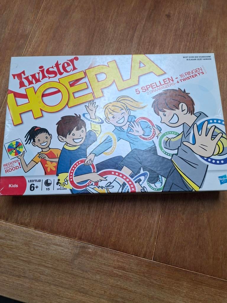 Twister Hoepla - Leuk en actief spel voor het hele gezin!, Hobby en Vrije tijd, Gezelschapsspellen | Bordspellen, Zo goed als nieuw