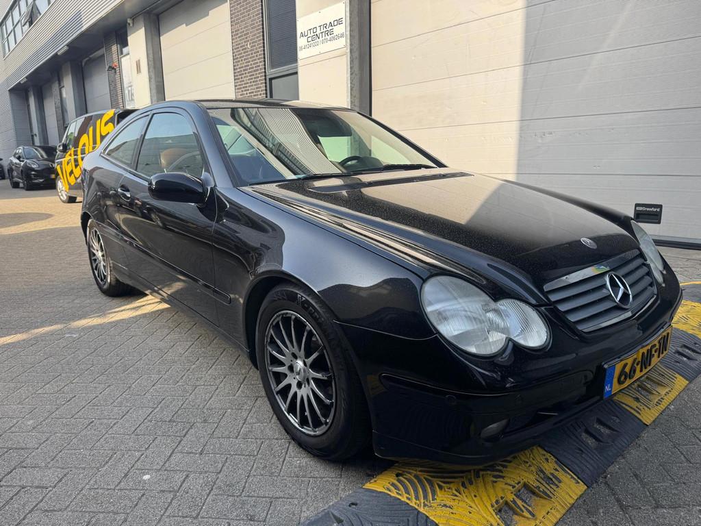 Mercedes-Benz C-klasse Sportcoupé 180 K. Amice NAP, Automaat, Gebruikt, 4 stoelen, 1796 cc