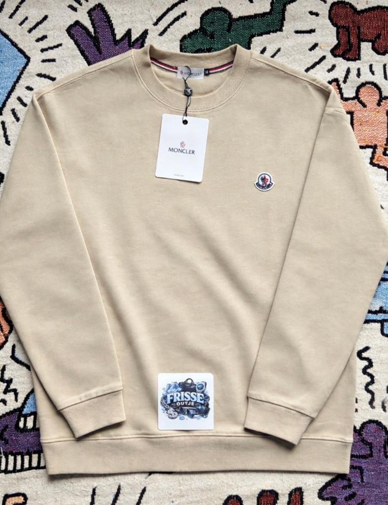 Moncler sweater maat XS nieuw, Ophalen of Verzenden, Nieuw, Maat 46 (S) of kleiner, Beige