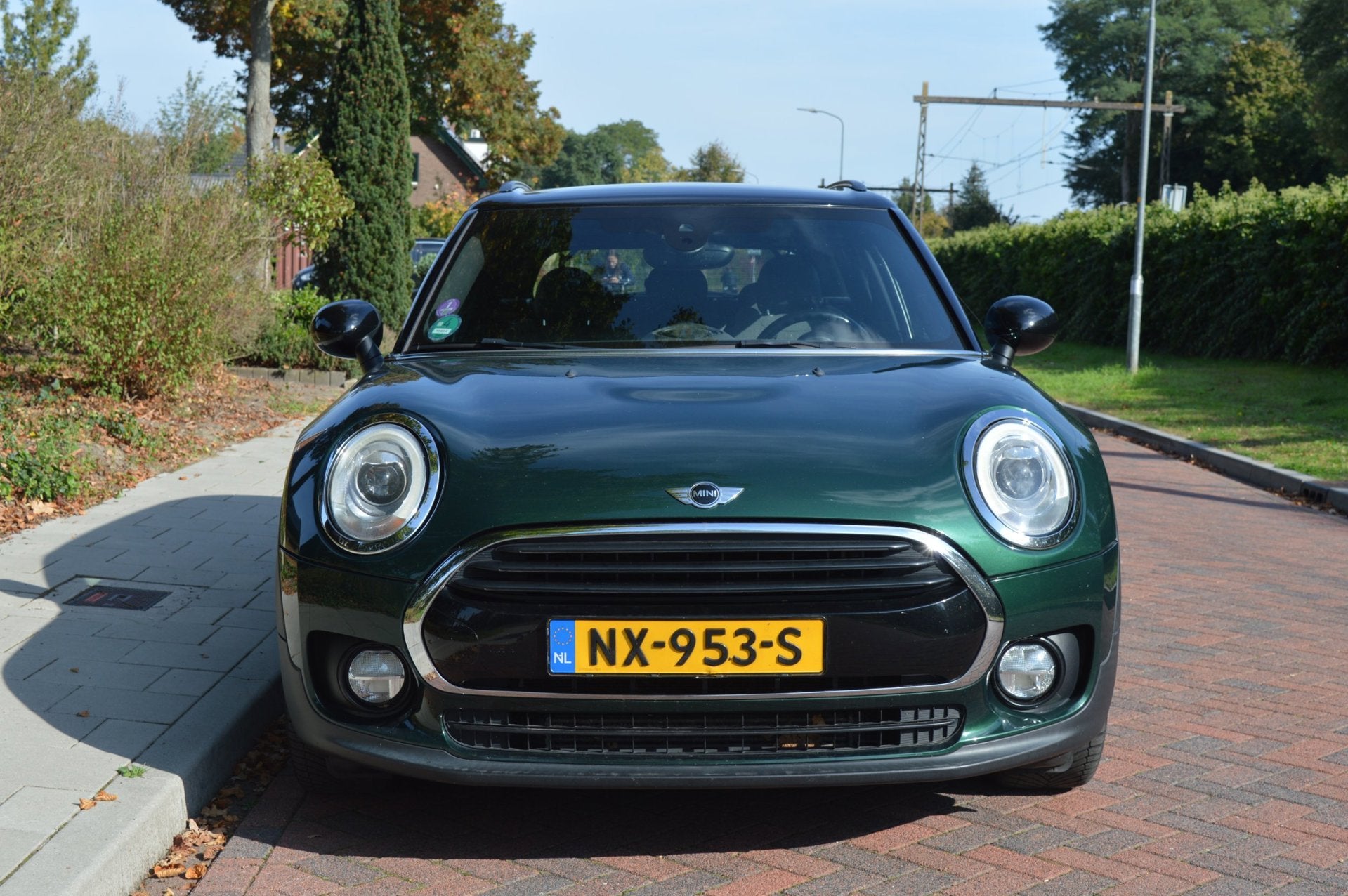 Mini Clubman 1.5 Cooper Chili Serious Business Volledig onde, Auto's, Dealer onderhouden, 136 pk, Gebruikt, Leder en Stof