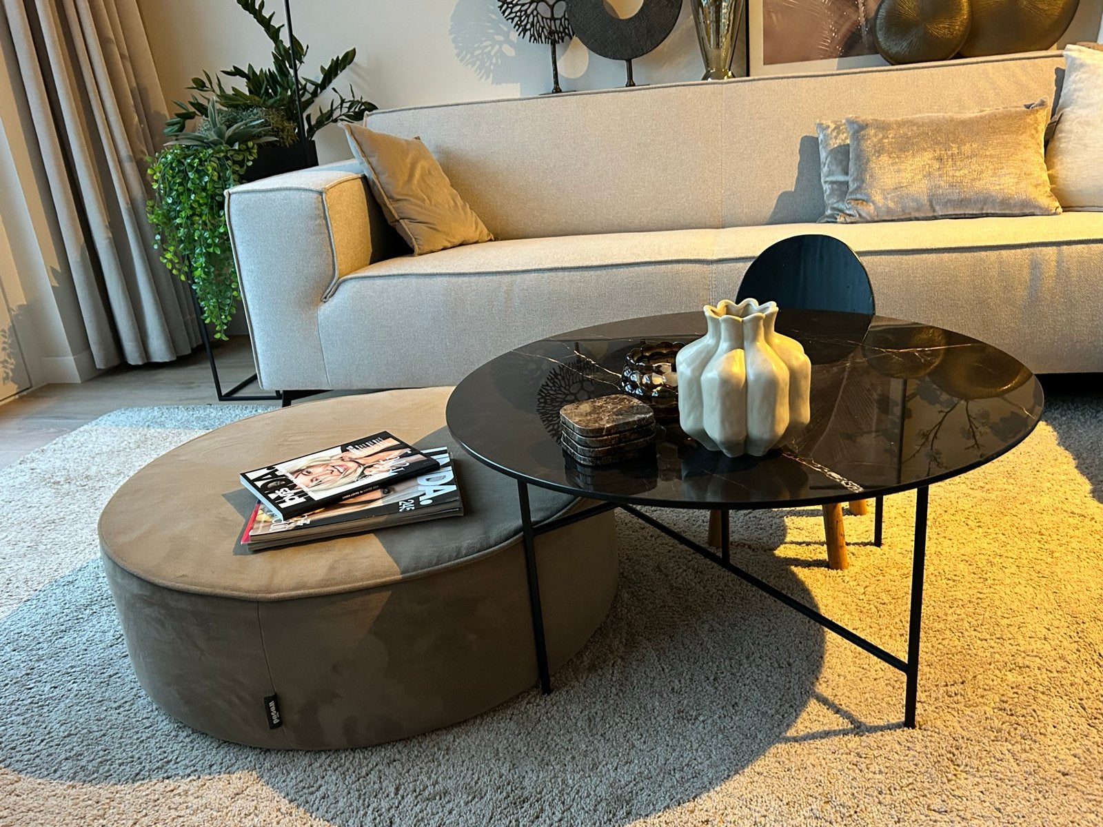 Ronde WOOOD salontafel marmer blad en metalen onders, Huis en Inrichting, Rond, Zo goed als nieuw, Metaal, 5 – 50