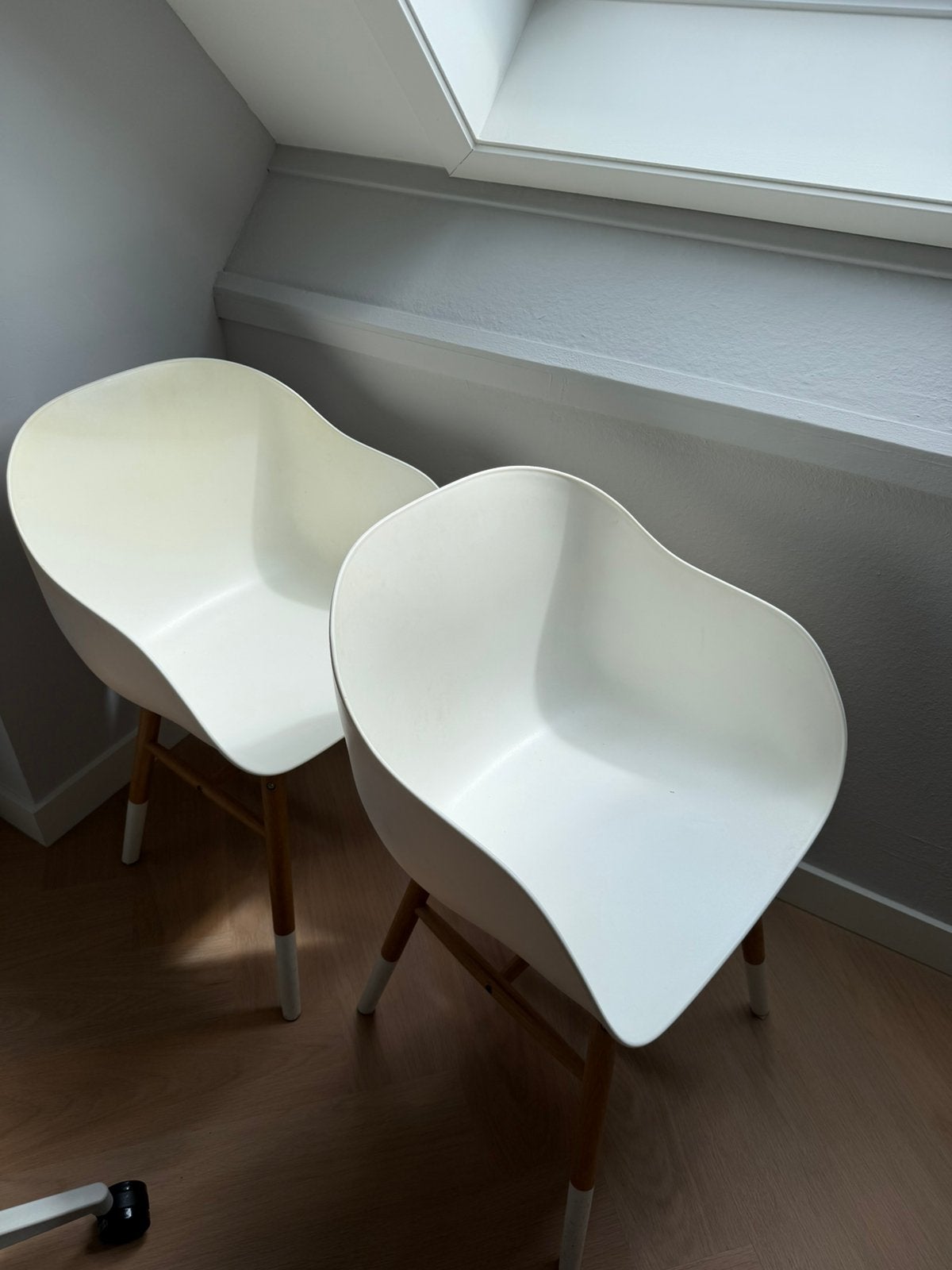 2 kuipstoelen wit, Ophalen, Gebruikt, Wit, Twee