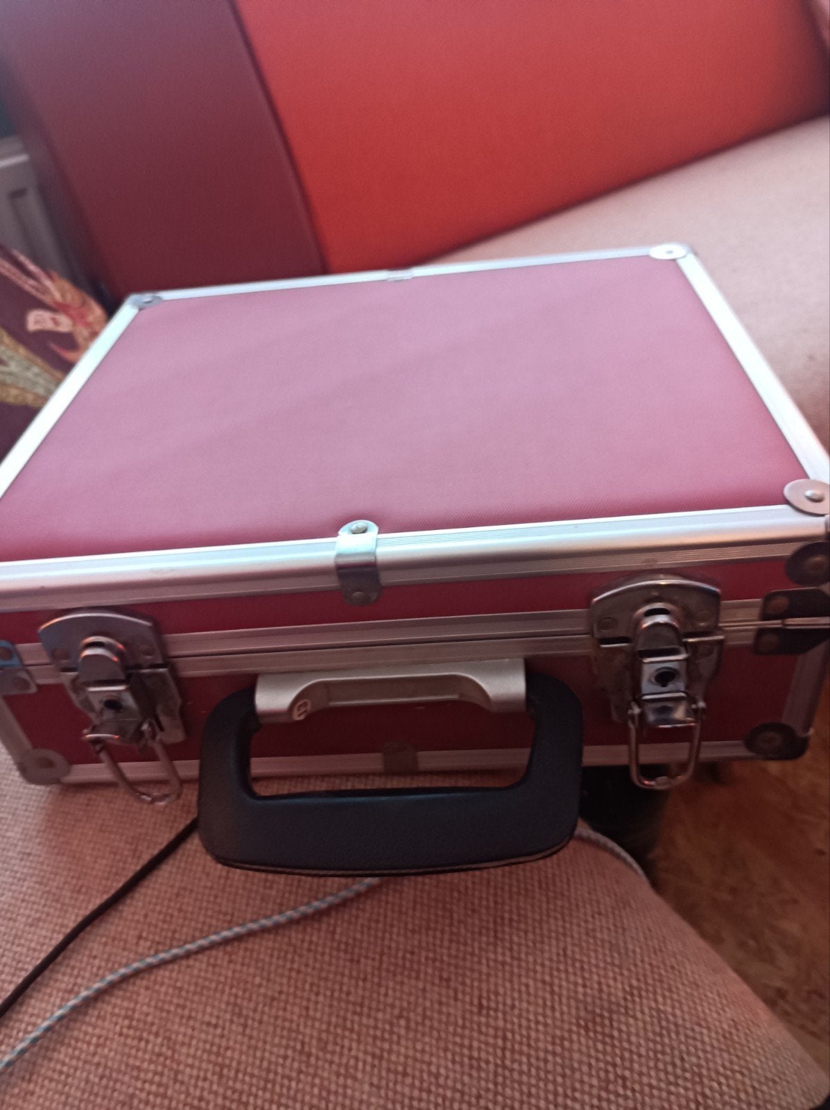 Hardcase koffertje 34x28x11 cm (zonder sleutel), Ophalen, Gebruikt, Slot, Minder dan 50 cm