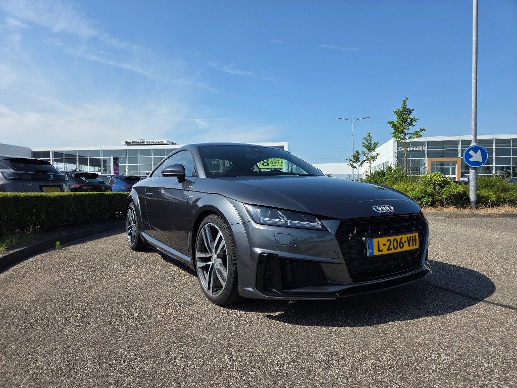 Audi TT 40 Tfsi 197pk S Tronic 2019 Daytona Grey, Auto's, Audi, TT, 1984 cc, 4 stoelen, Alcantara
