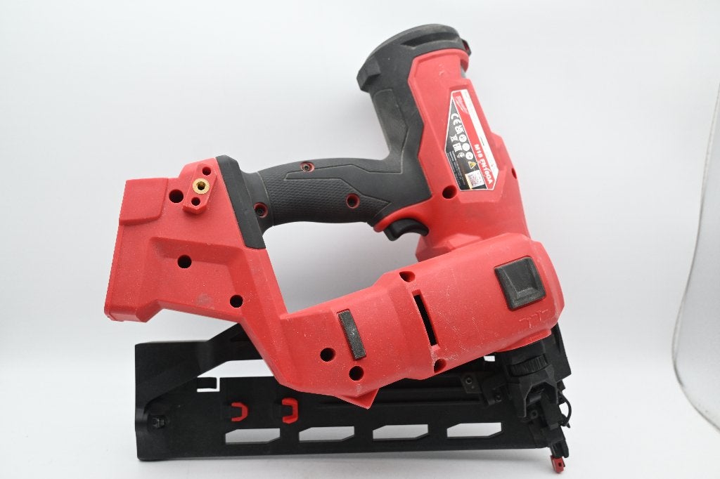 Milwaukee M18 FN16GA Tackermachine - Losse Body, Gebruikt, Onbekend, Ophalen of Verzenden, Milwaukee