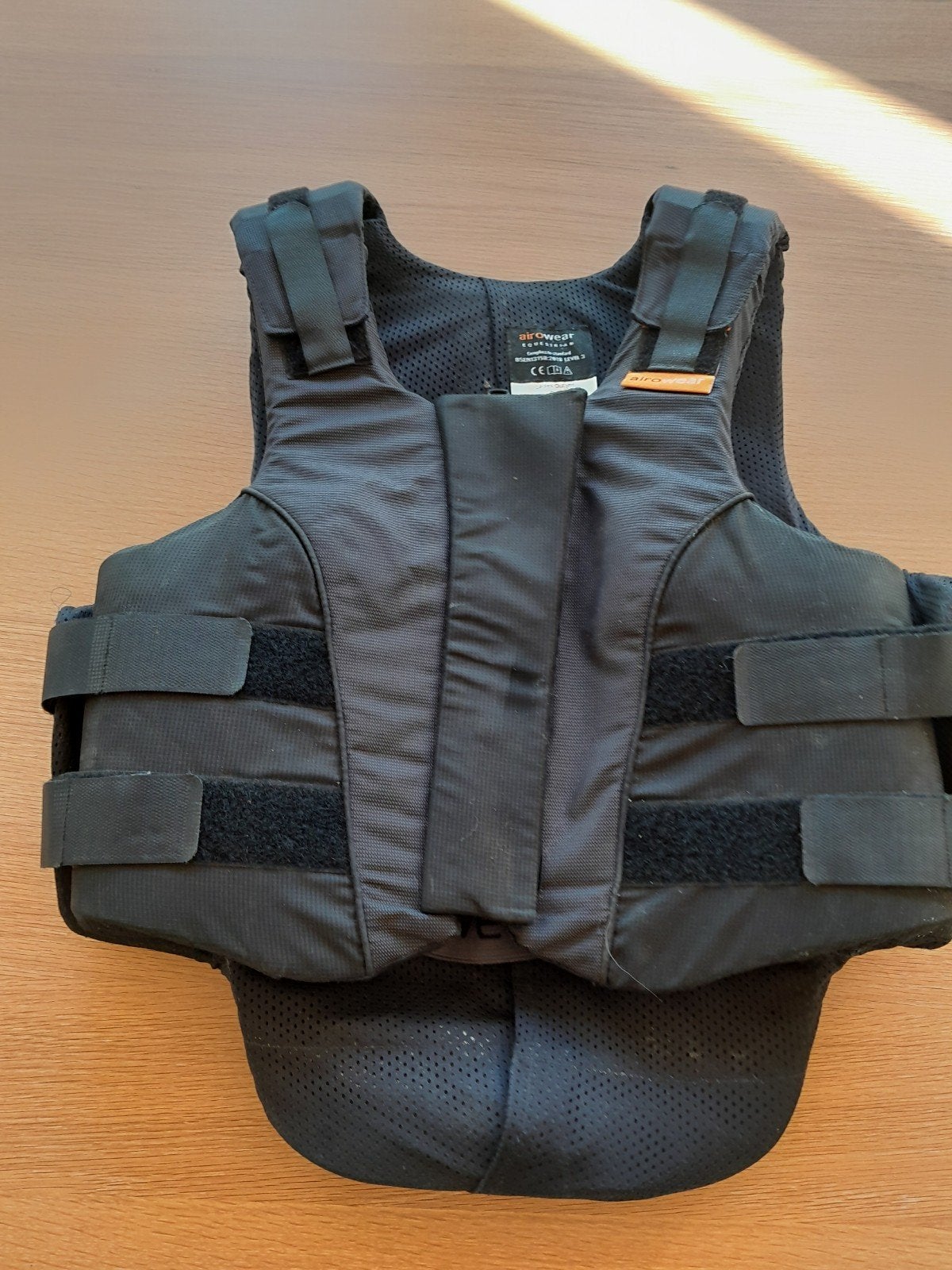 Airowear bodyprotector Ladies Outlyne, Bodyprotector, Ophalen, Gebruikt, M