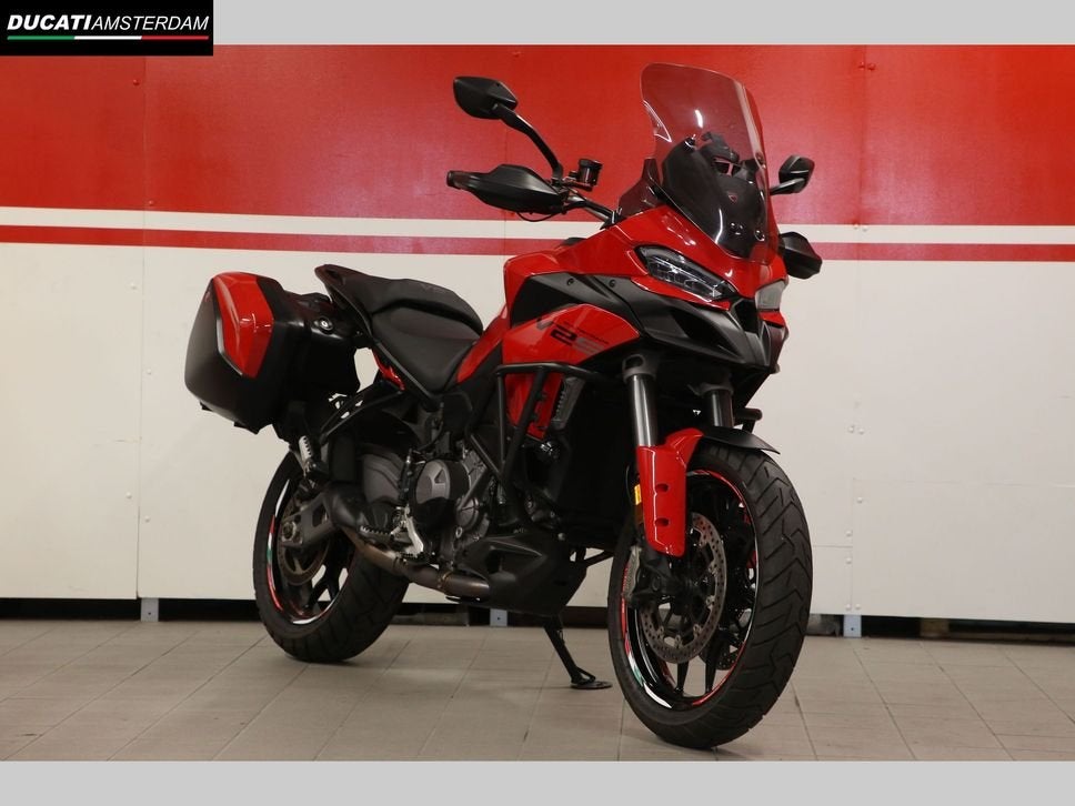 DUCATI MULTISTRADA V2 S (bj 2025) 10.010 km, DUCATI, 2 cilinders, 890 cc, Motorrijbewijs A