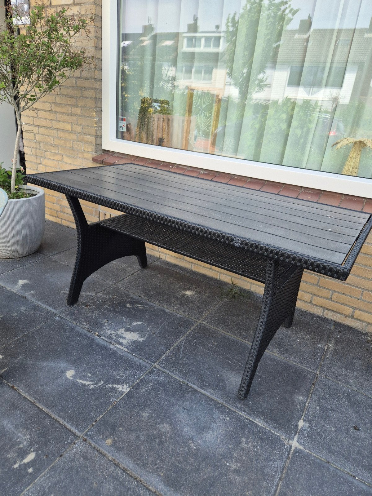 JYSK tuintafel 144x74x67 cm, Tuin en Terras, Ophalen, Gebruikt, Rechthoekig, Wicker