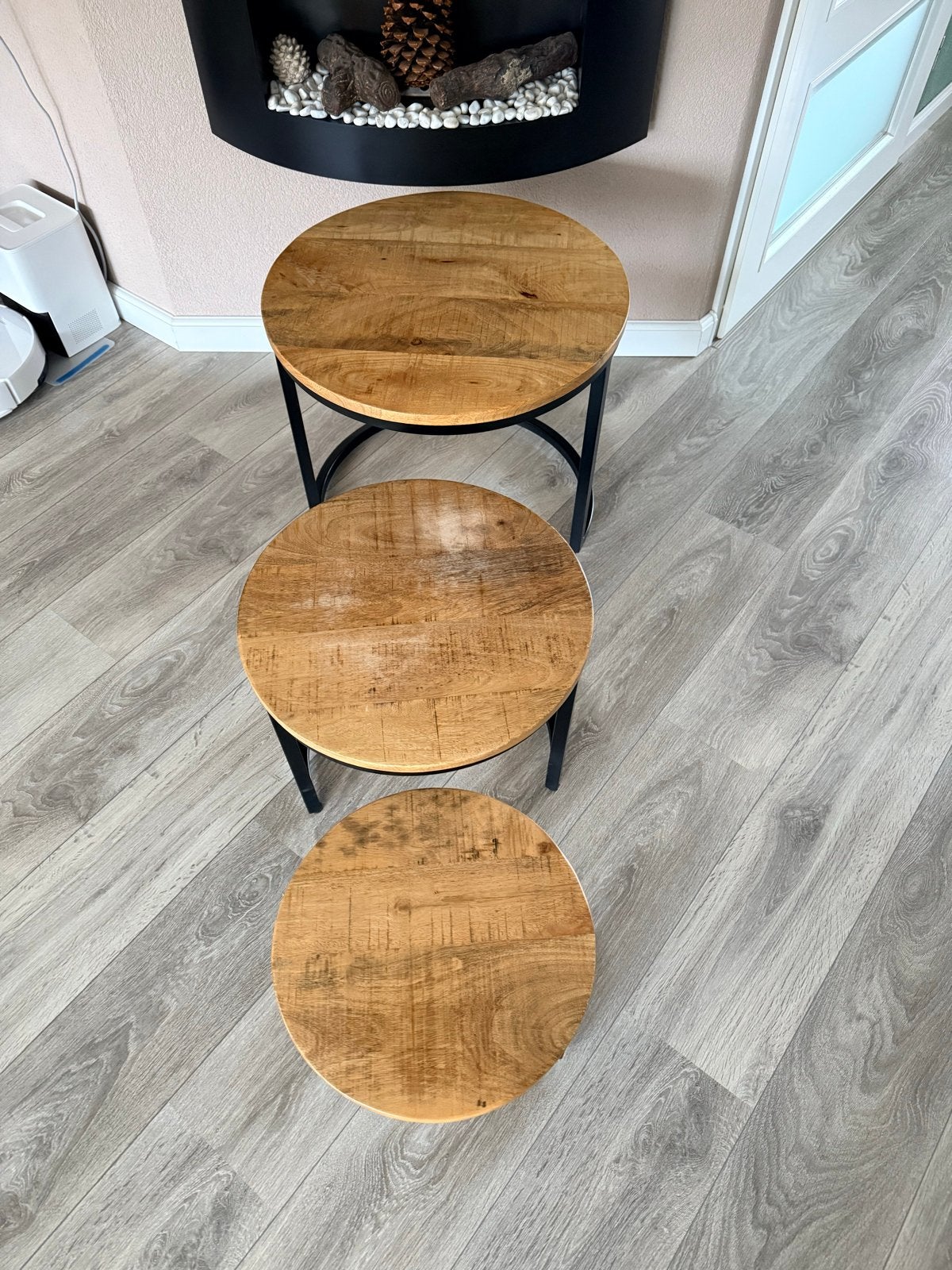 Set van 3 ronde bijzettafels van mangohout en metaal, Minder dan 55 cm, Gebruikt, Rond, Hout