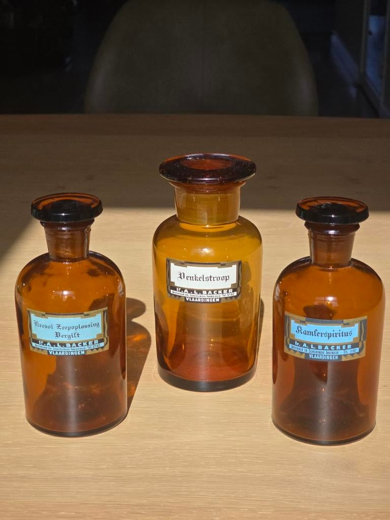 Kavel van 3 zeldzame antieke apothekersflessen Vlaardingen !, Ophalen of Verzenden