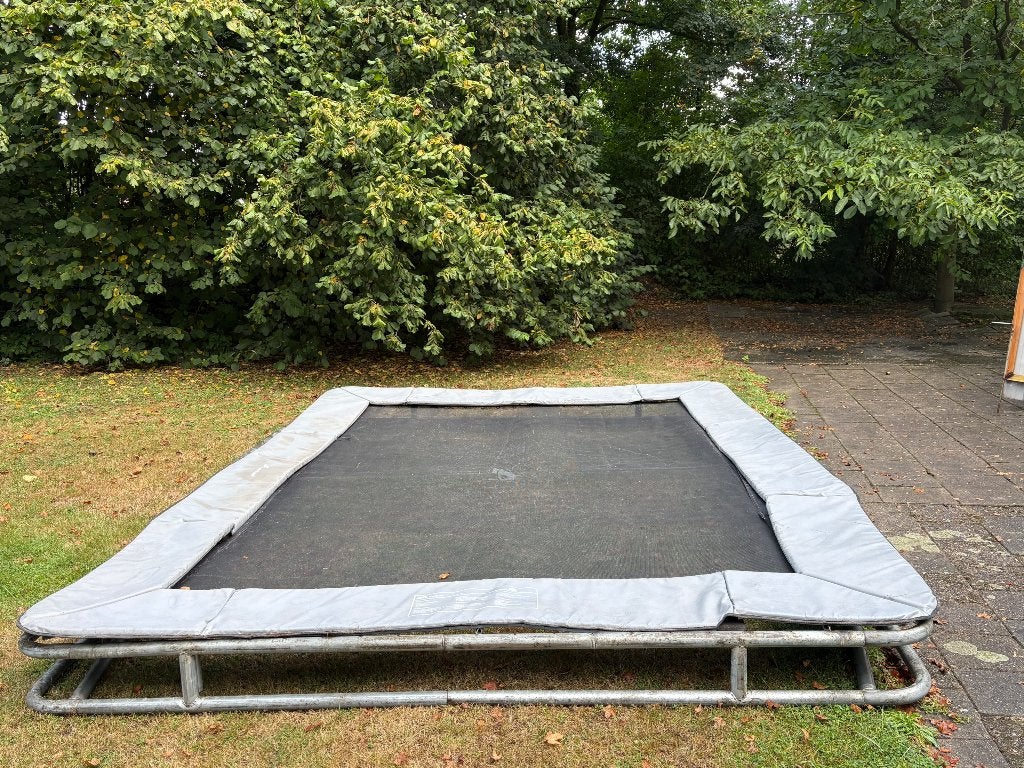 akrobat trampoline 430 x 310 cm, Ophalen, Gebruikt