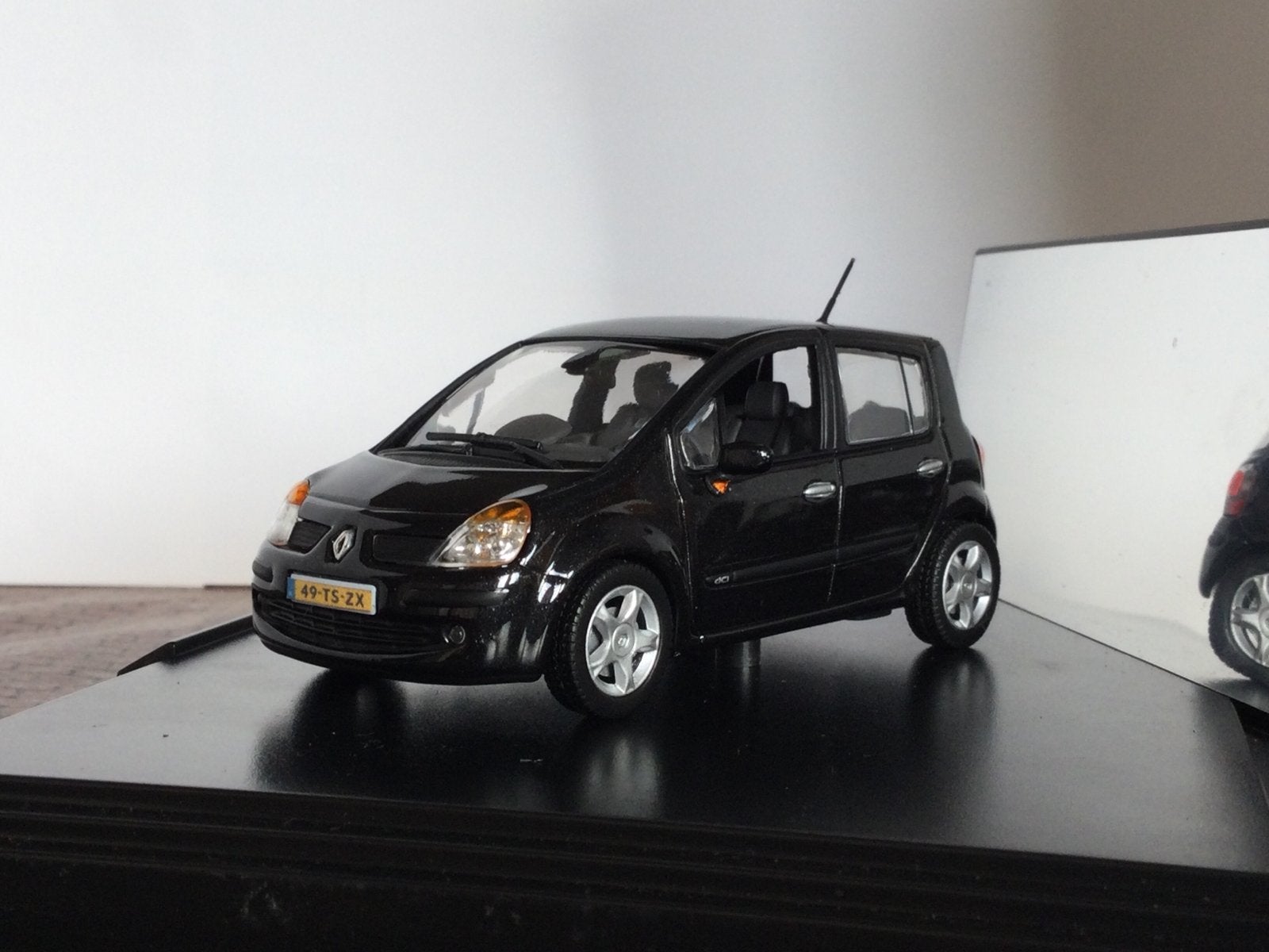 Renault Modus 1.6 Privilege 2005 Black Metallic Norev 1:43, Ophalen of Verzenden, Zo goed als nieuw, Auto, Norev