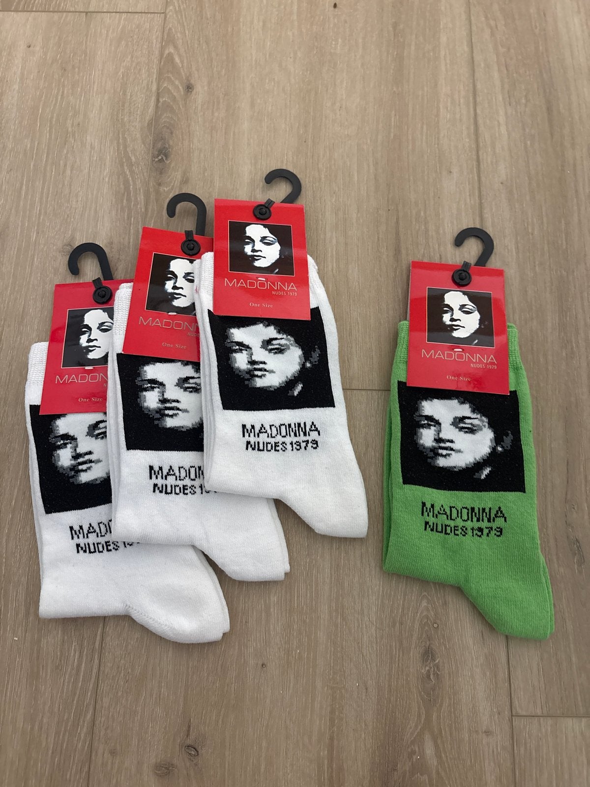 Madonna Nudes 1979 Sokken - Nieuw 4 paar, Ophalen of Verzenden, Nieuw, Kleding