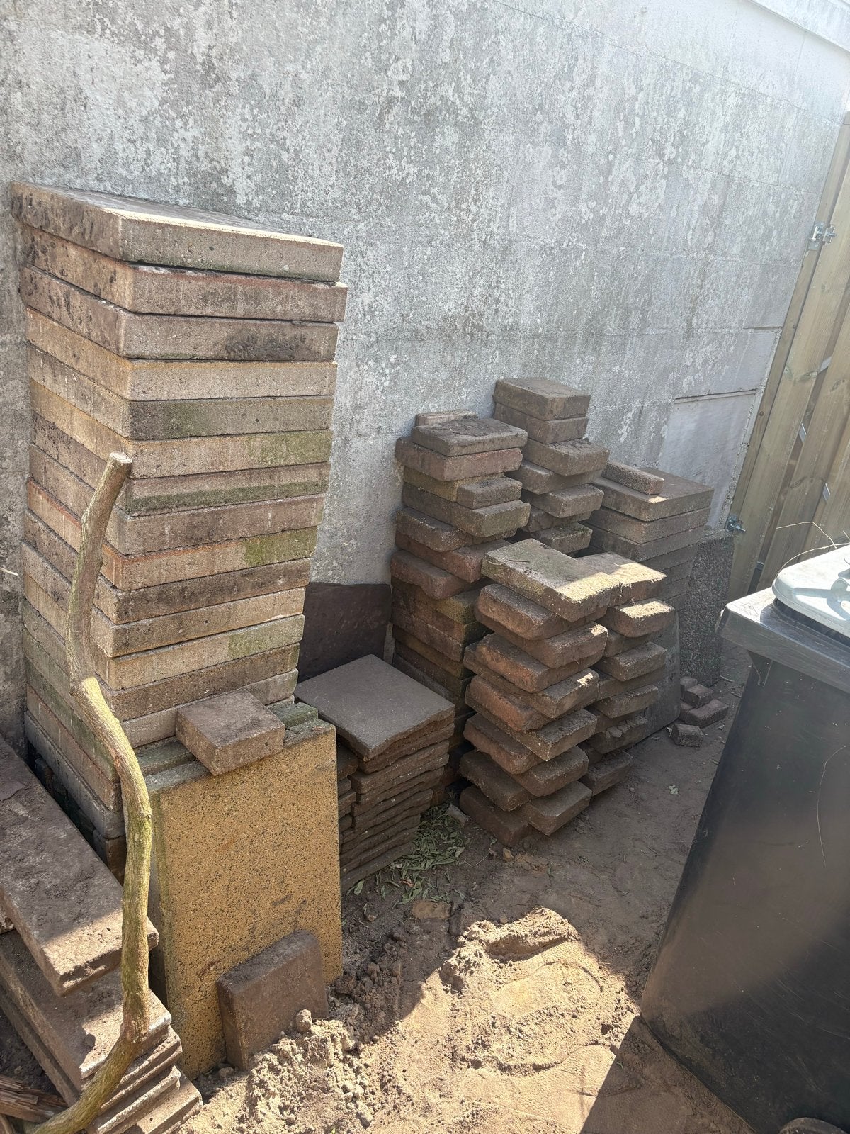 Gratis Gebruikte terrastegels en klinkers, Ophalen, Gebruikt, Klinkers, 10 m² of meer
