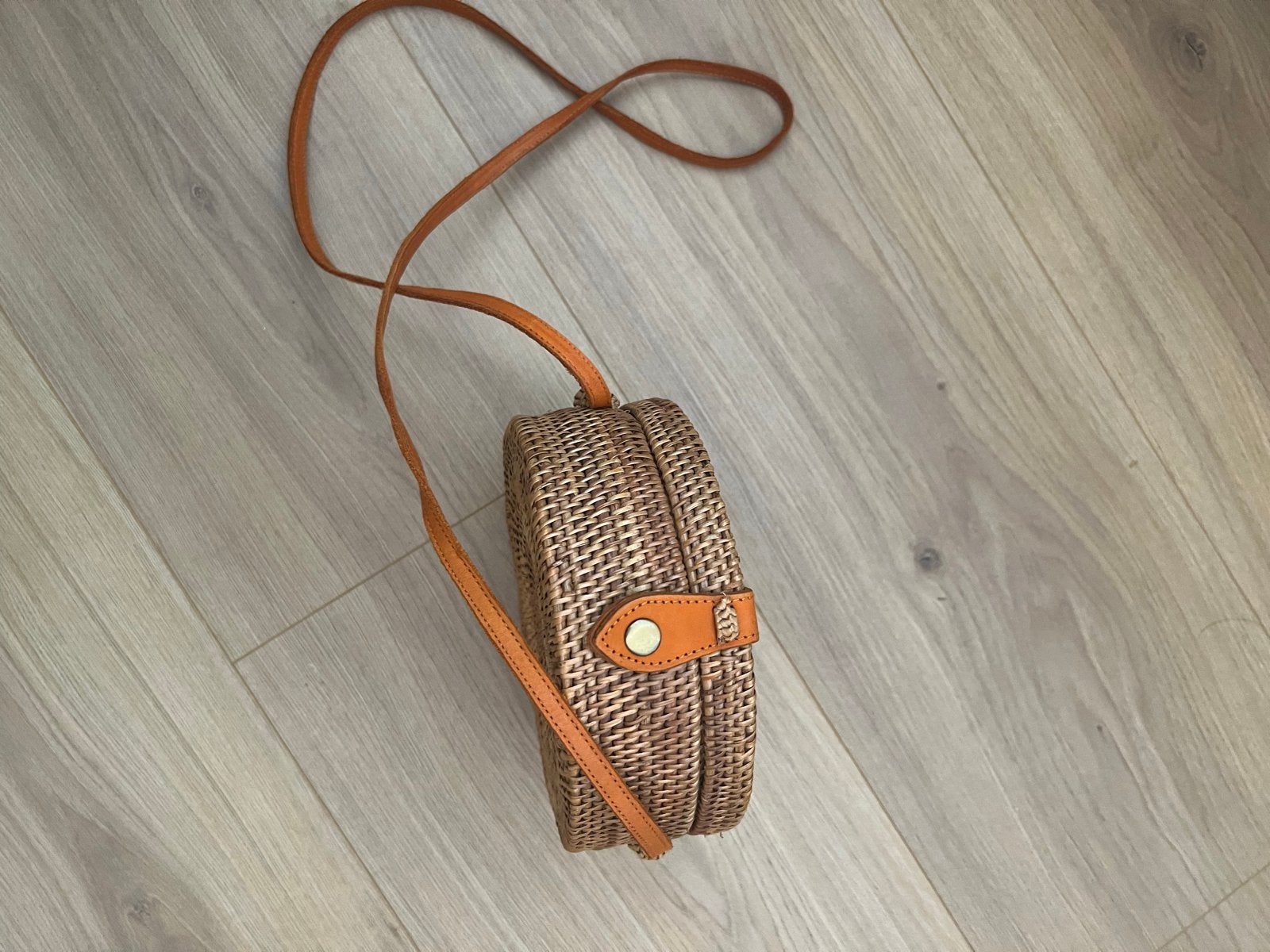 Rotan schoudertas Bohemian Ibiza Bali Batik nieuw, Ophalen of Verzenden, Nieuw, Bruin, Overige merken