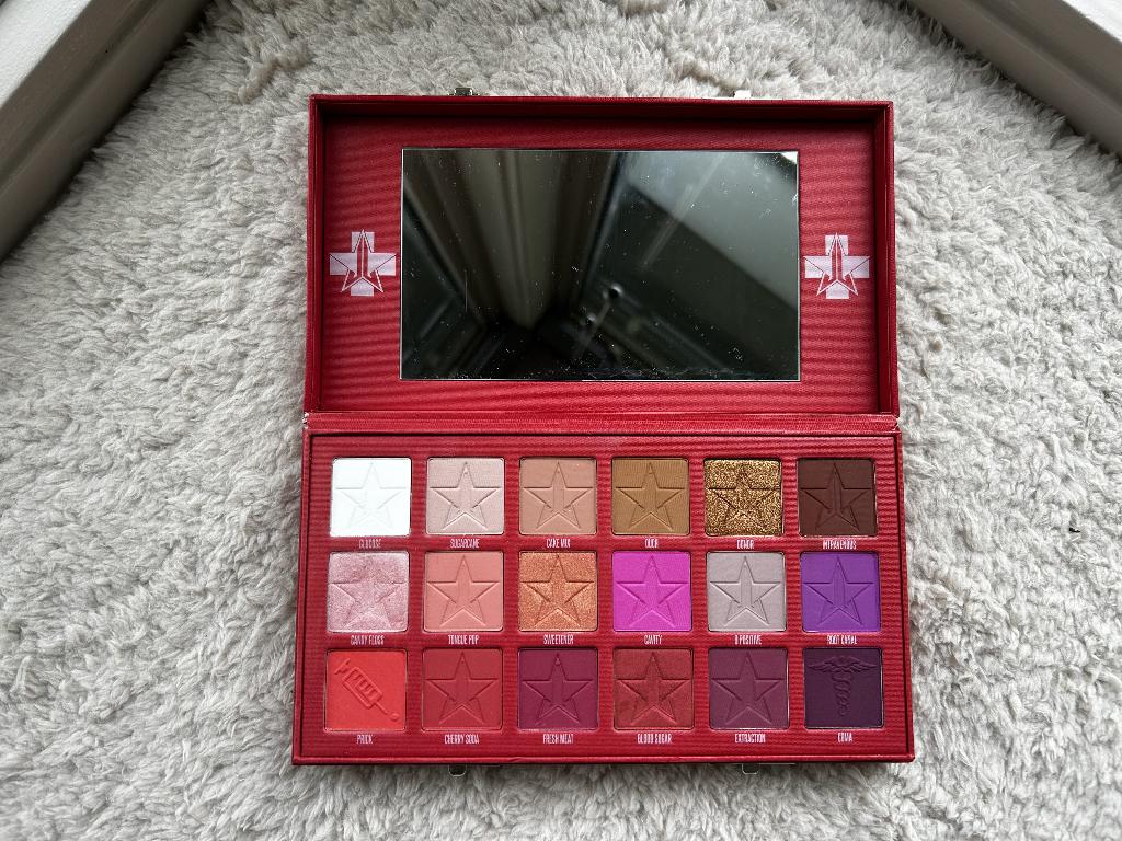 Jeffree Star "Blood Sugar" Eyeshadow Palette - Barely used, Verzenden, Zo goed als nieuw, Make-up, Overige kleuren