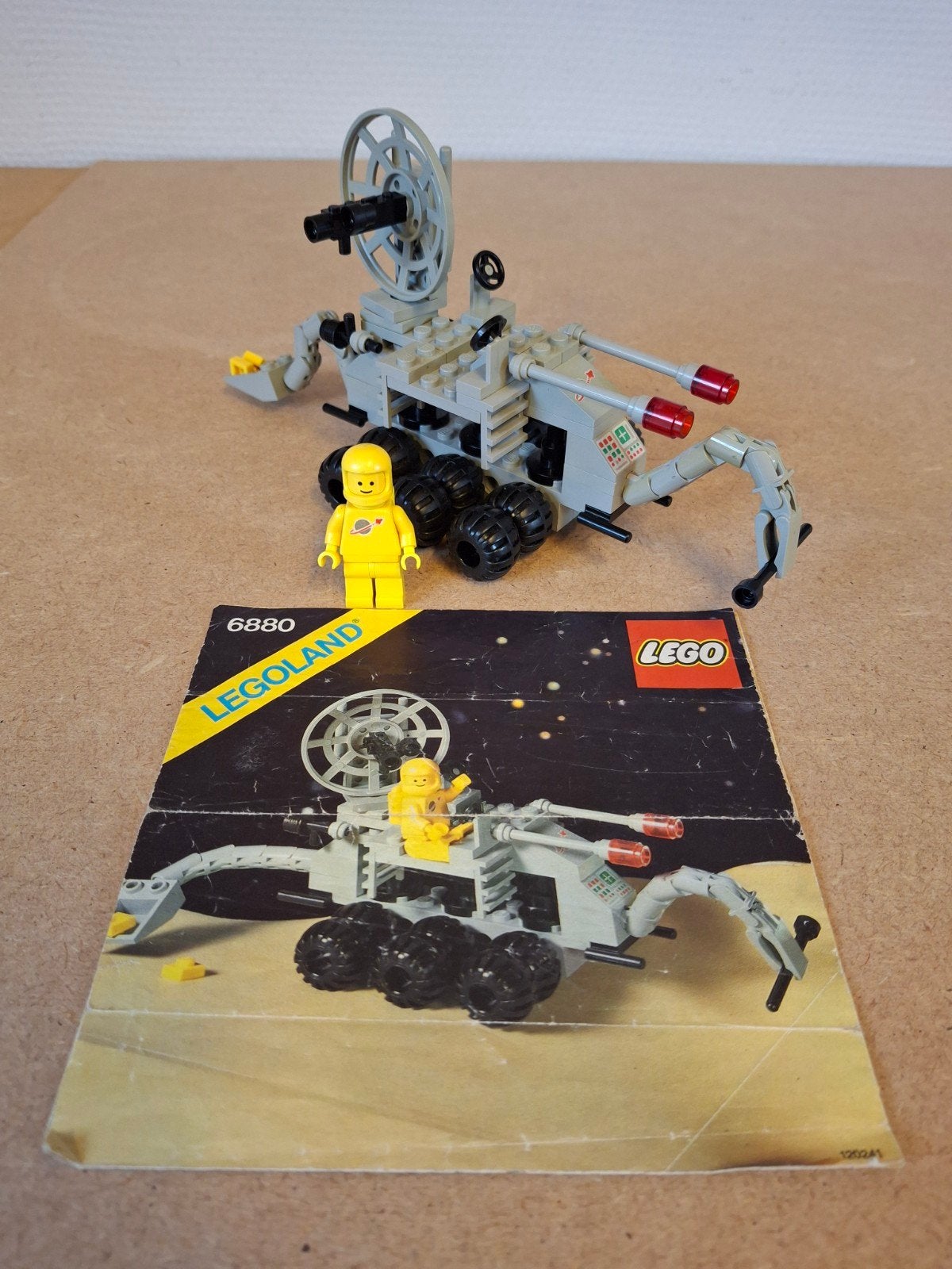 Lego 6880 Surface Explorer. Jaren 80 Classic Space, Lego, 33 Bath Road, Slough, UK, Lego, Ophalen of Verzenden