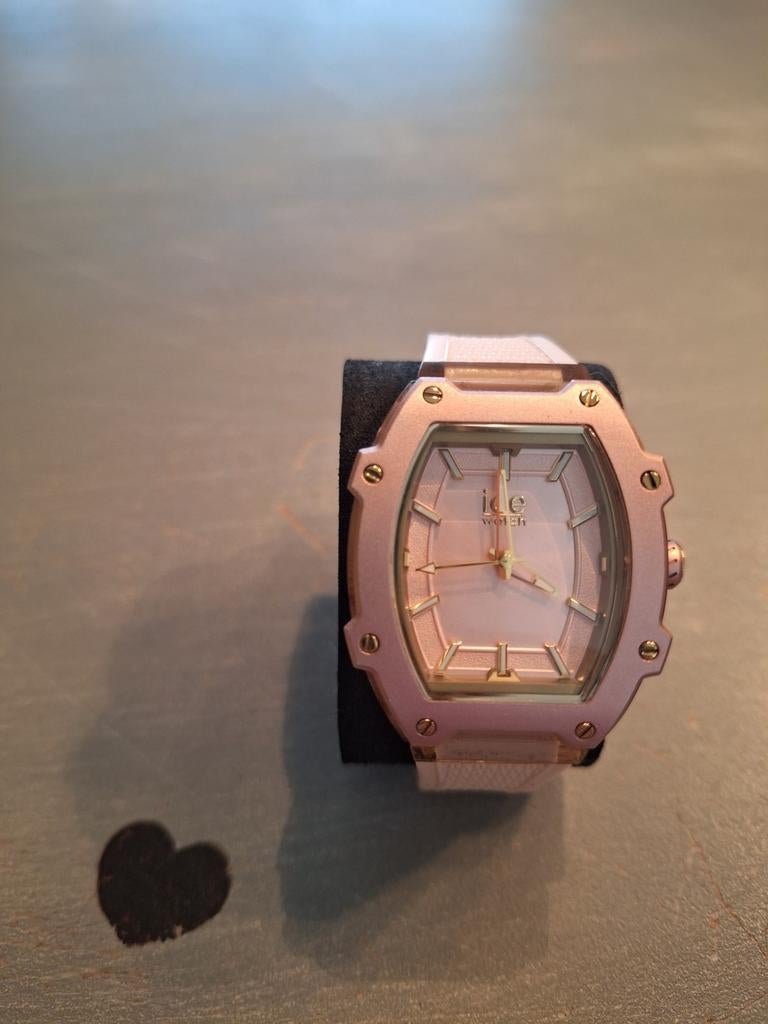 Stijlvol Ice Watch horloge Boliday licht roze, Overige merken, Overige materialen, Polshorloge, Kunststof