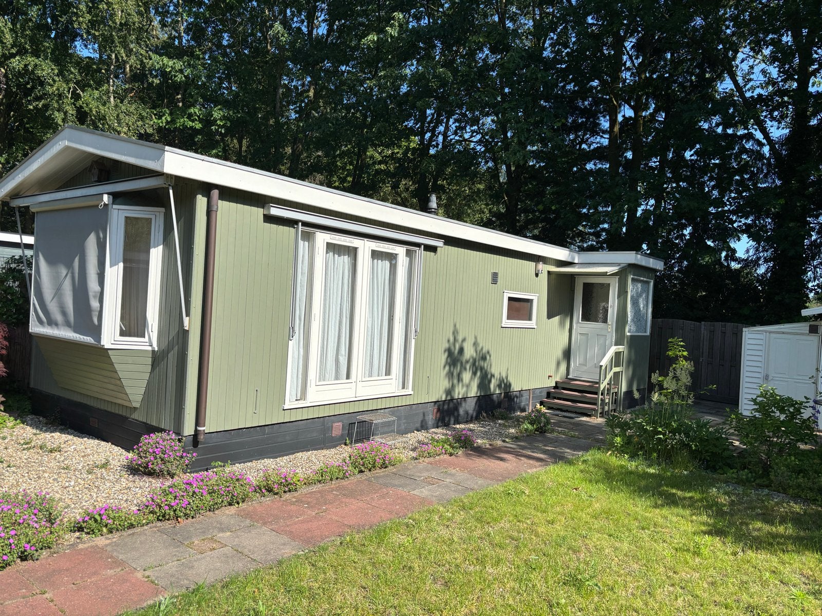 Comfortabel houten chalet met 1 slaapkamer. ruime woonkamer!, Tot en met 3