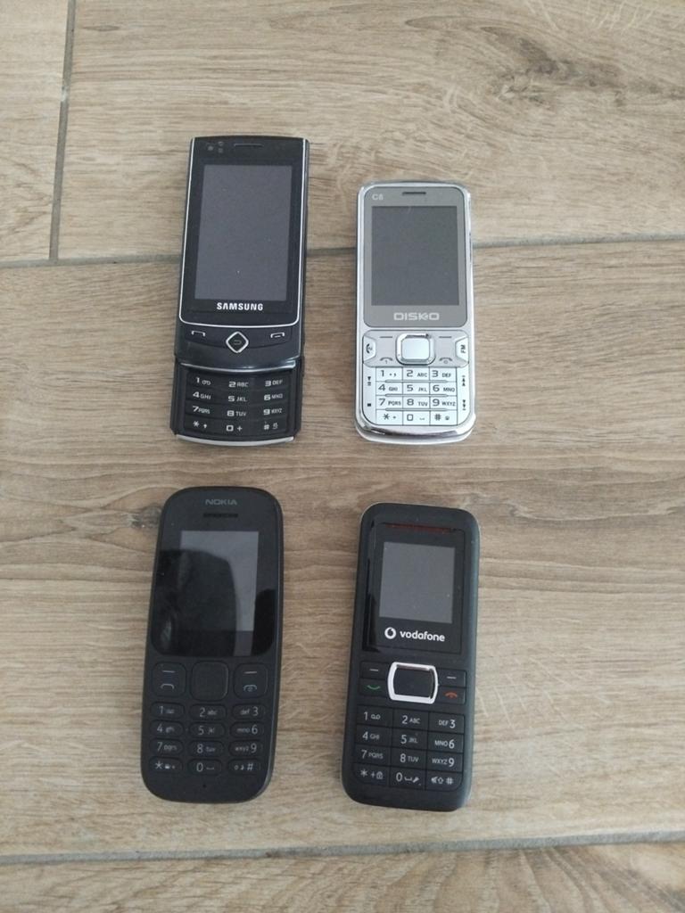 Partij telefoons Samsung nokia Vodafone disko Prijs 10 ps, Telecommunicatie, Mobiele telefoons | Nokia, Ophalen of Verzenden, Zwart