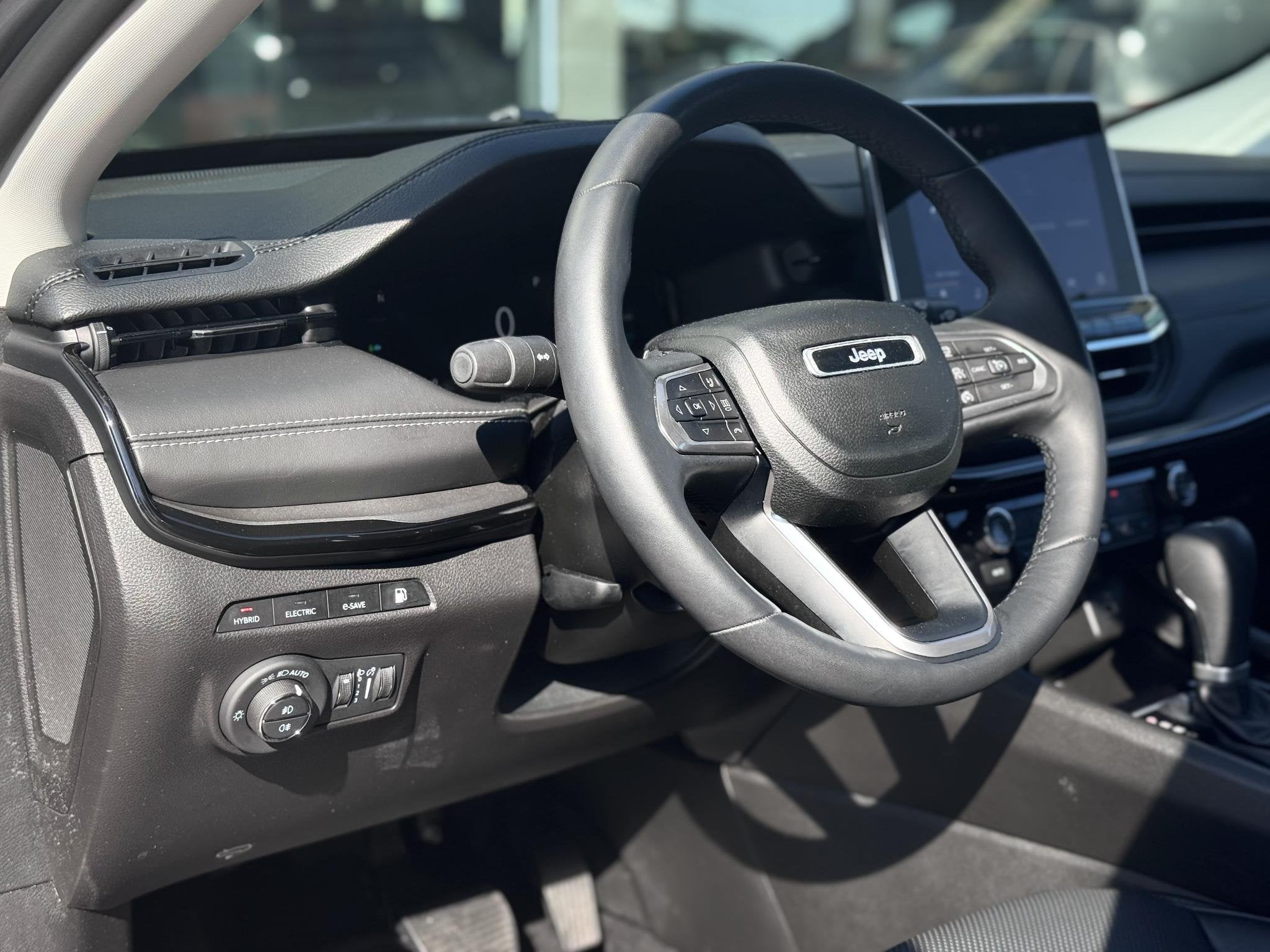 Jeep Compass 4xe 240 Plug-in Hybrid Electric Summit | Stoelv, Auto's, Automaat, 1250 kg, 4 cilinders, Bedrijf