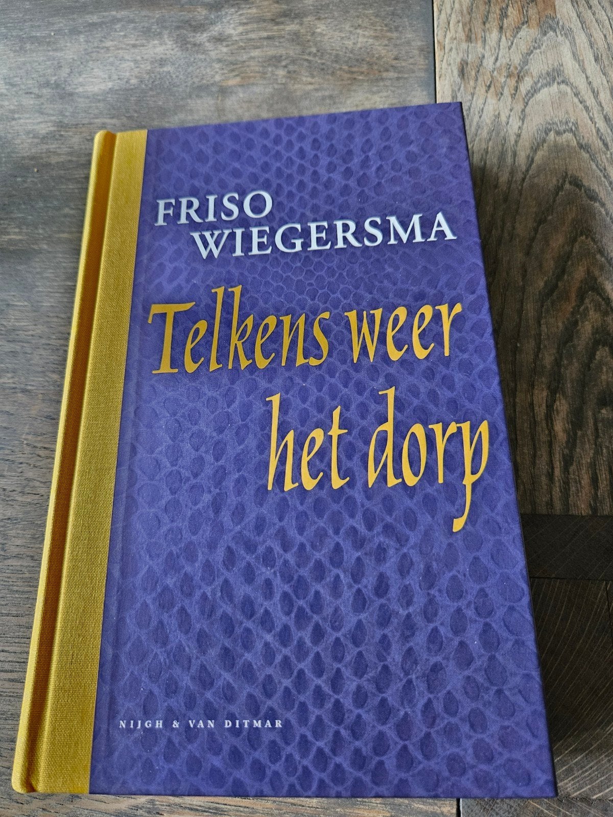 Telkens weer het dorp (met cd en versjesboekje Toon Hermans), Ophalen of Verzenden, Zo goed als nieuw, Friso Wiegersma