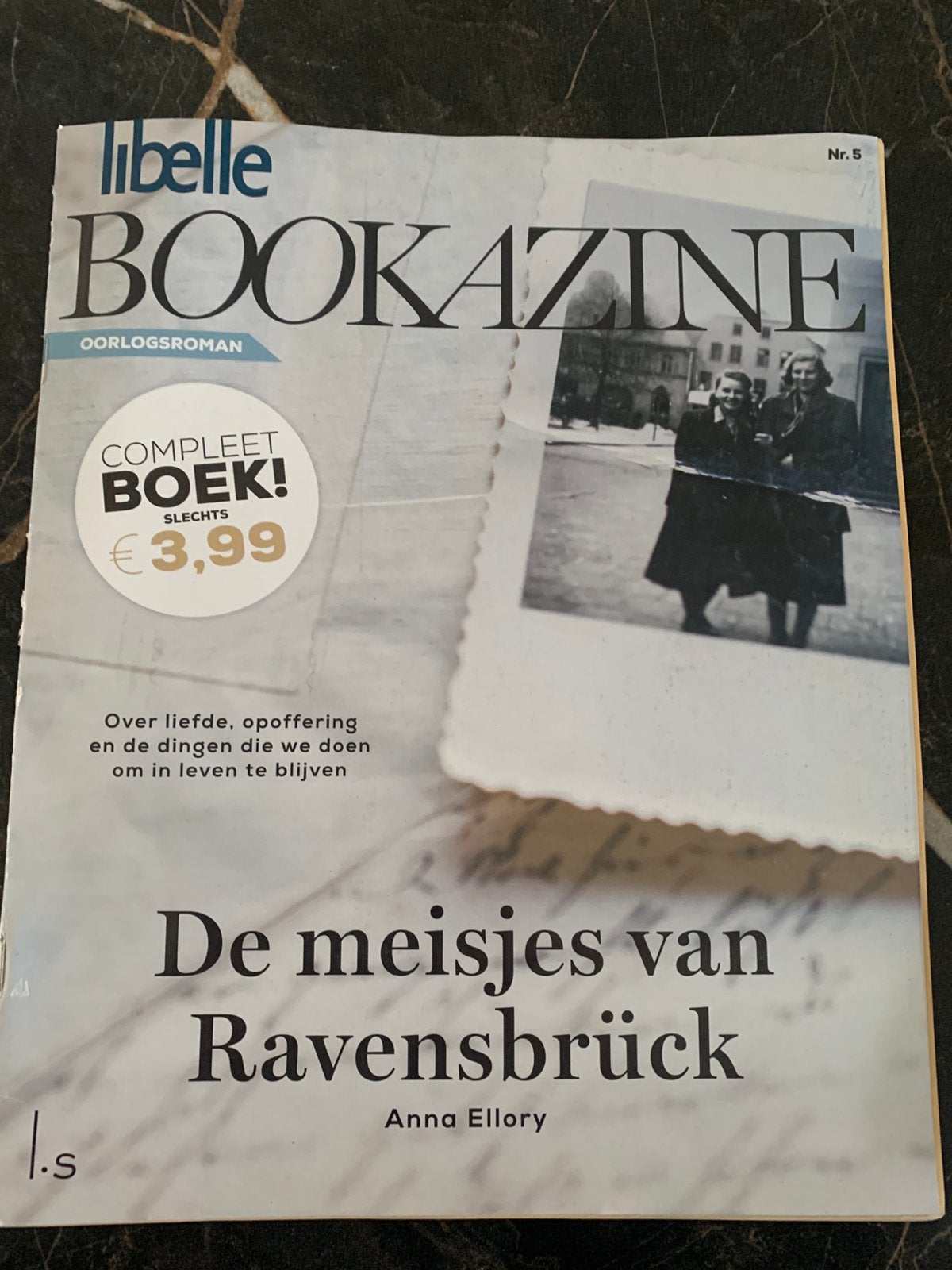 Oorlogs roman, Ophalen of Verzenden, Gelezen