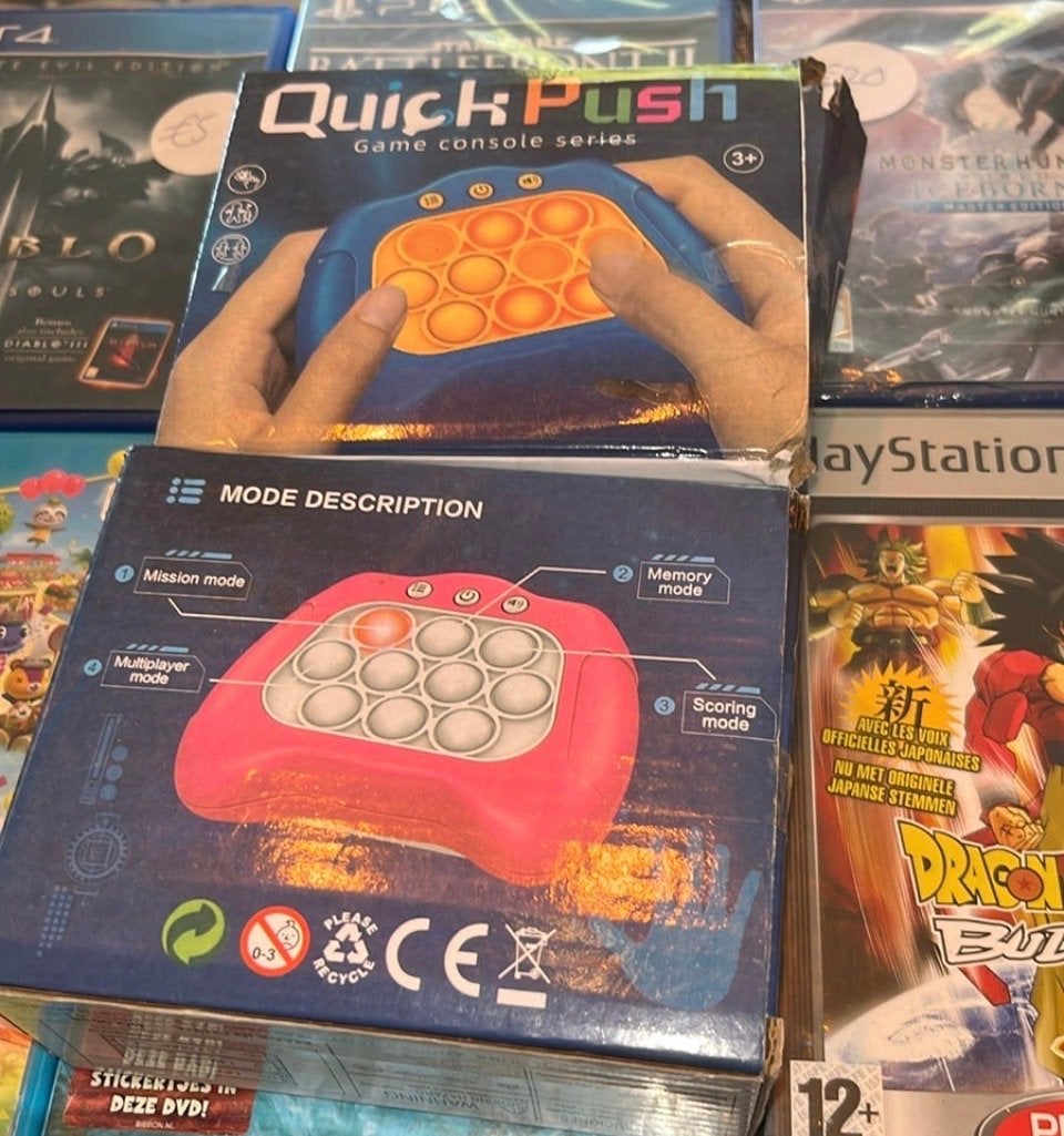 2x Quick Push Game Console Series Pop It Fidget Game, Ophalen of Verzenden, Overige merken, Nieuw