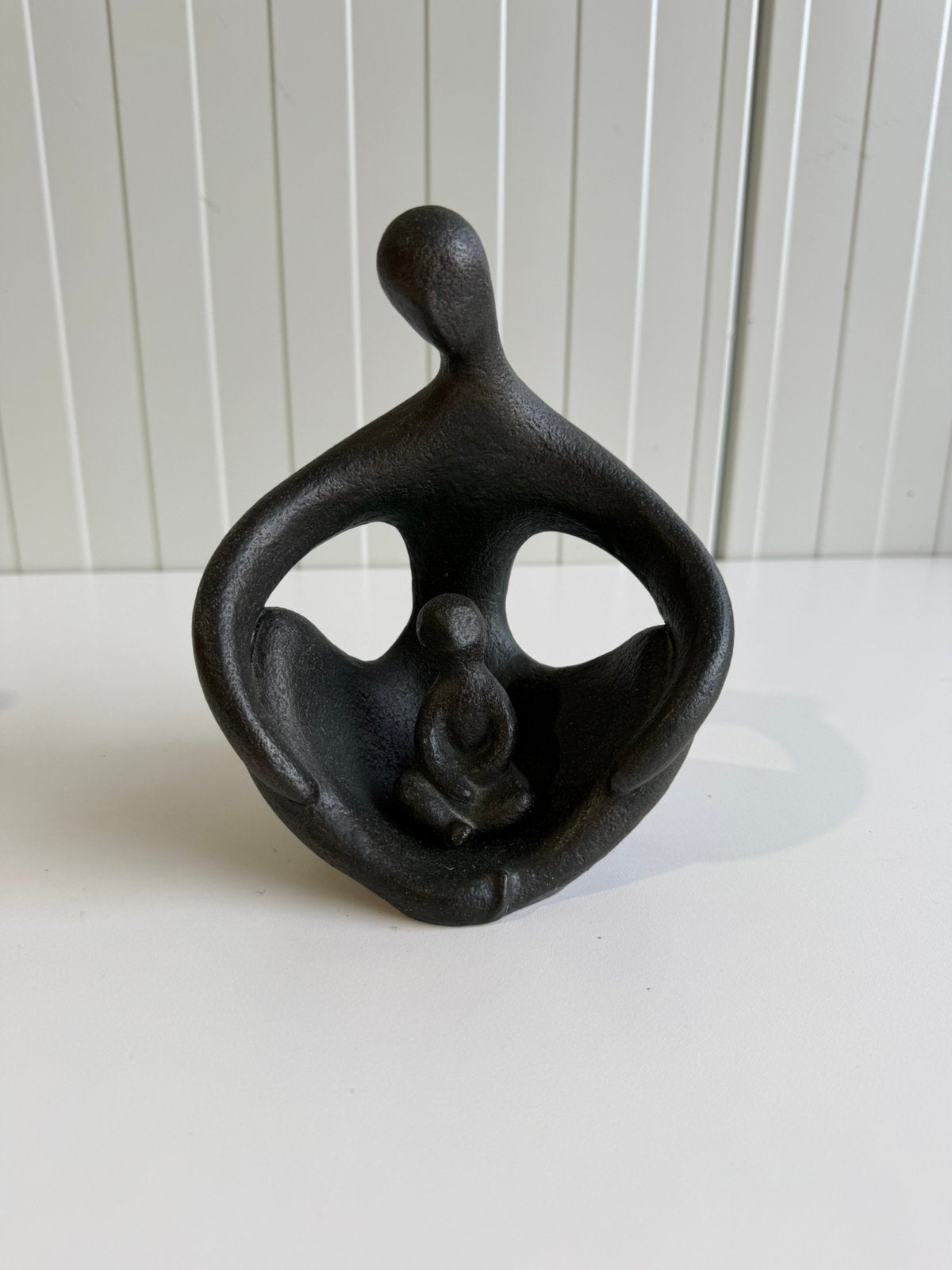 Serpentijnsteen sculptuur van moeder en kind, Verzamelen, Beelden en Beeldjes, Ophalen of Verzenden, Zo goed als nieuw, Mens