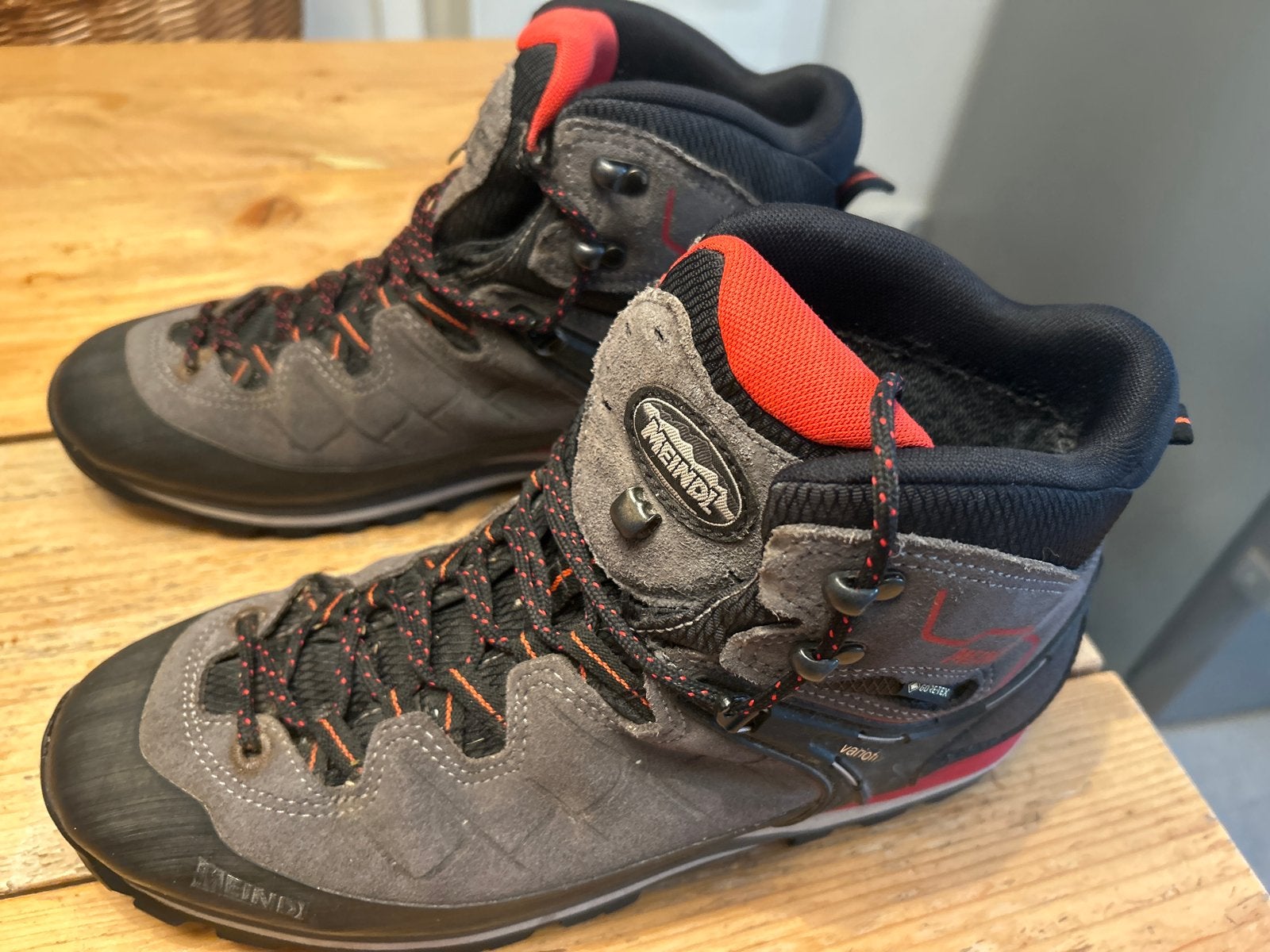 Meindl Antelao GTX wandelschoenen maat 43, Ophalen, Gebruikt, Schoenen