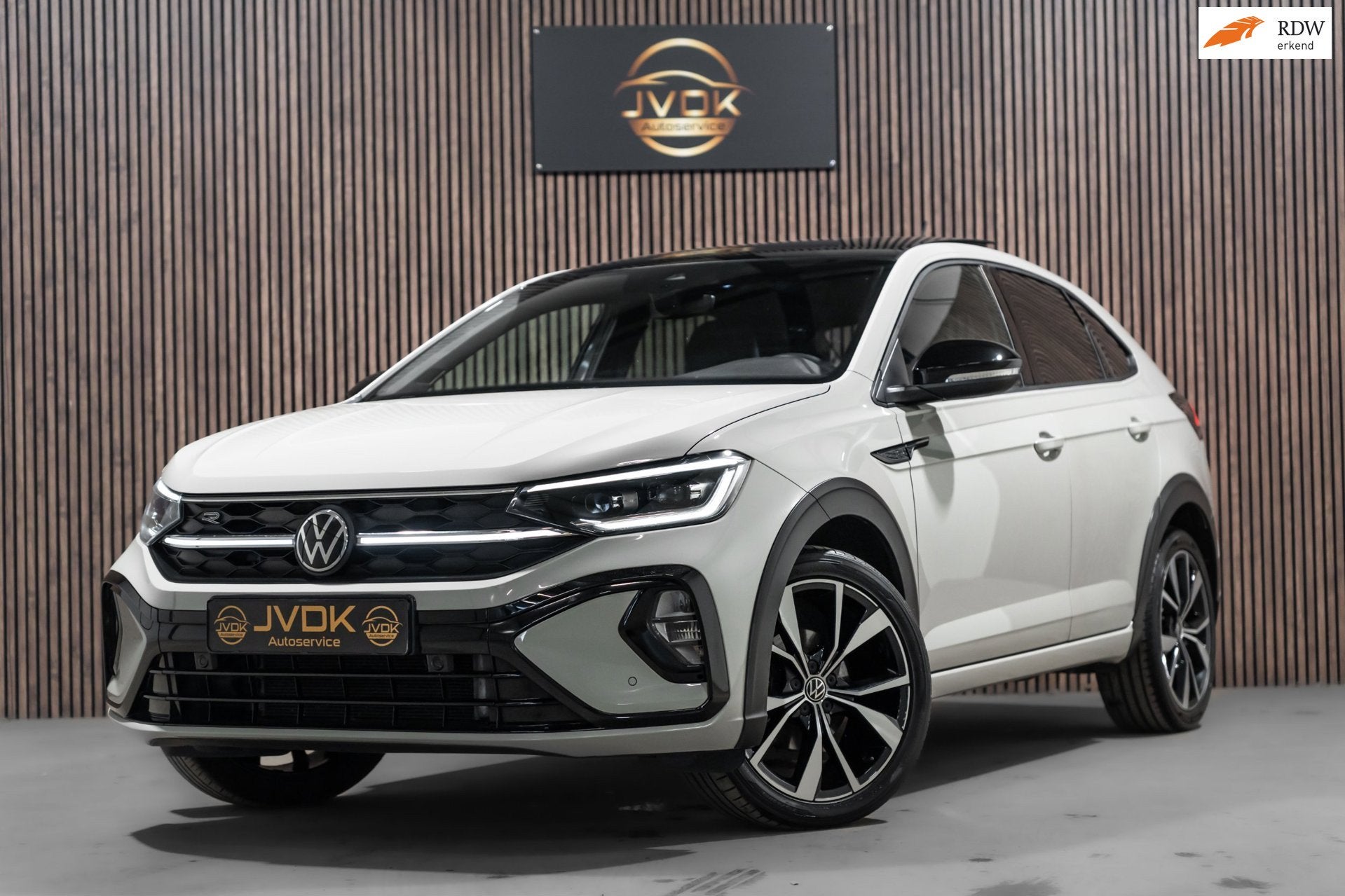Volkswagen TAIGO 1.5 TSI R-Line DSG PANO IQ, Dealer onderhouden, 4 cilinders, 150 pk, 1197 kg