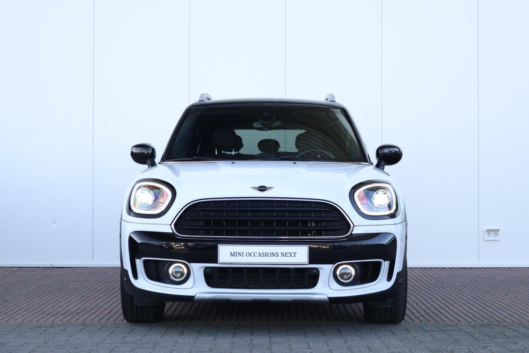 MINI Countryman 1.5 Cooper Chili | Comforttoegang | Yours Le, Auto's, Voorwielaandrijving, Gebruikt, Countryman, Wit