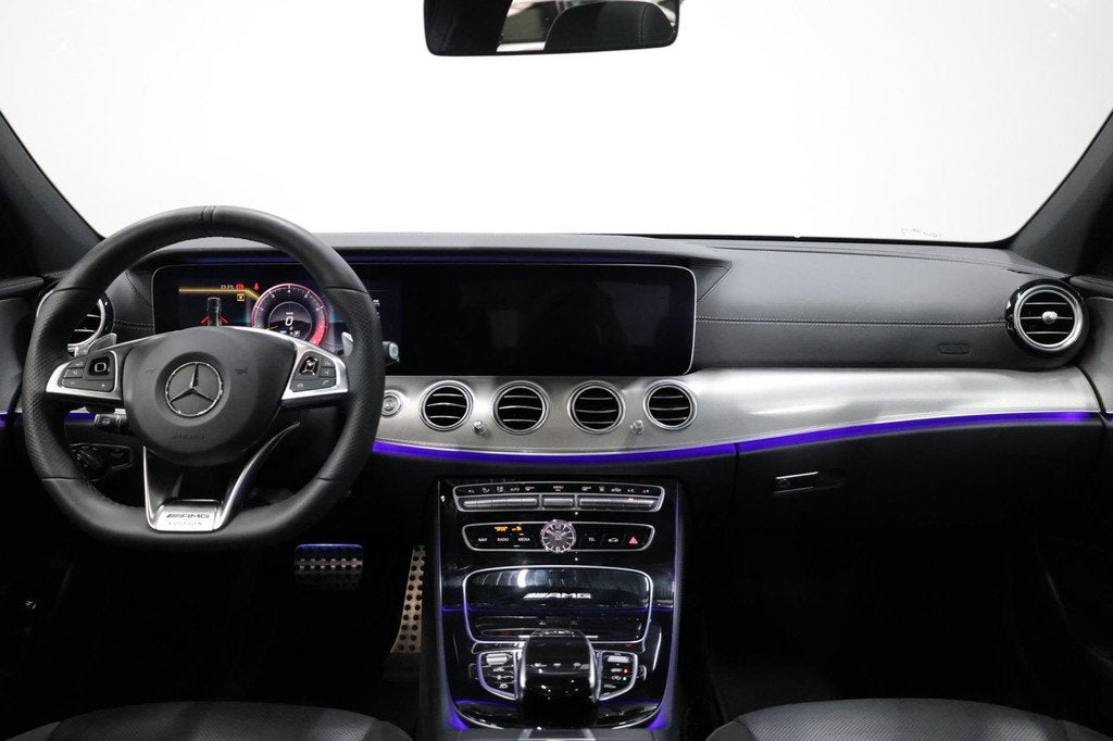 Mercedes-Benz E-klasse AMG 63 4MATIC 650+PK LED/VIRTUAL/SFEE, Automaat, Gebruikt, Zwart, 11 km/l